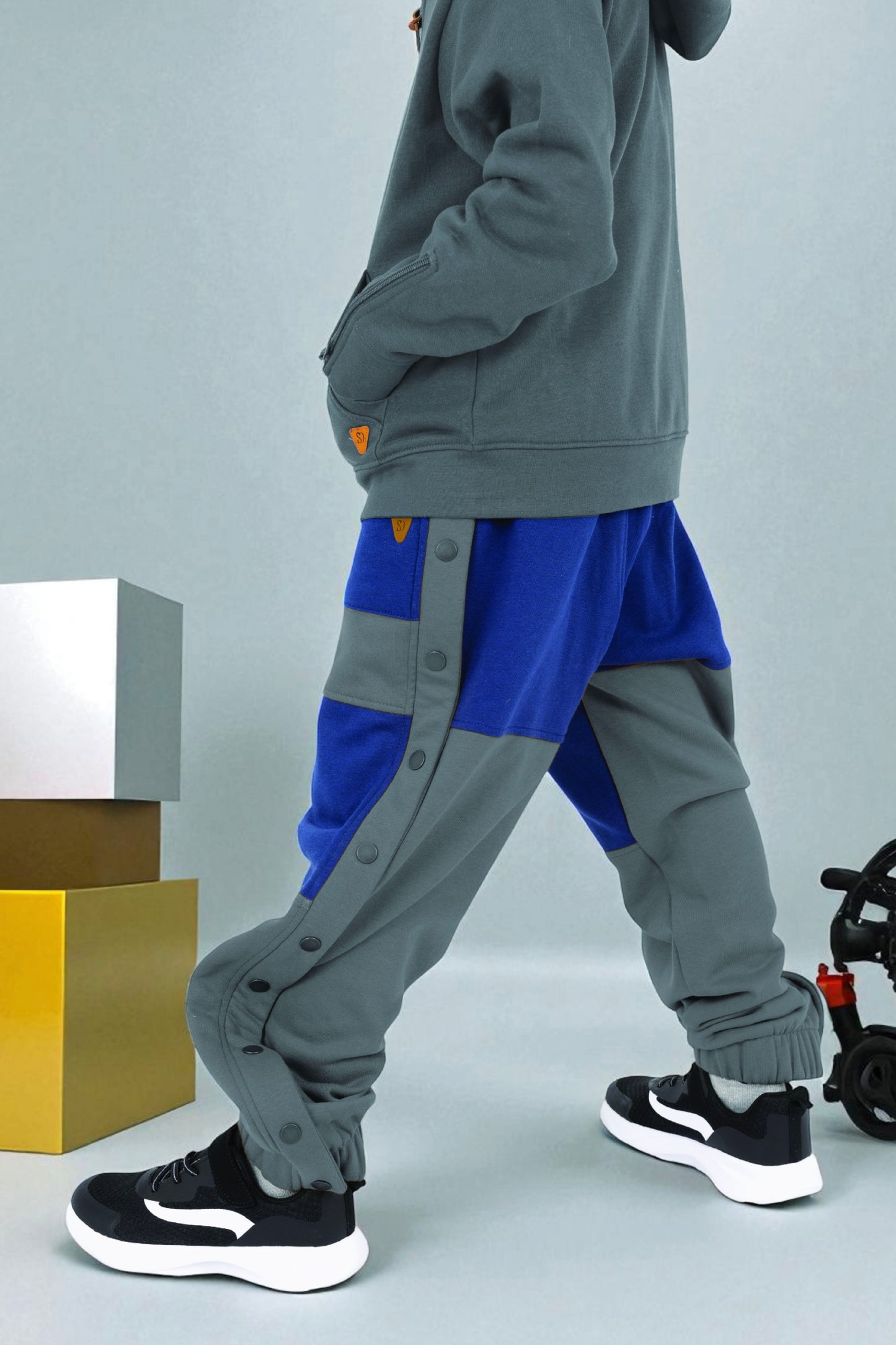 Adaptive Kids Jogger Pants: Adjustable Elastic Waist, Full Side Zipper for Easy Undressing
