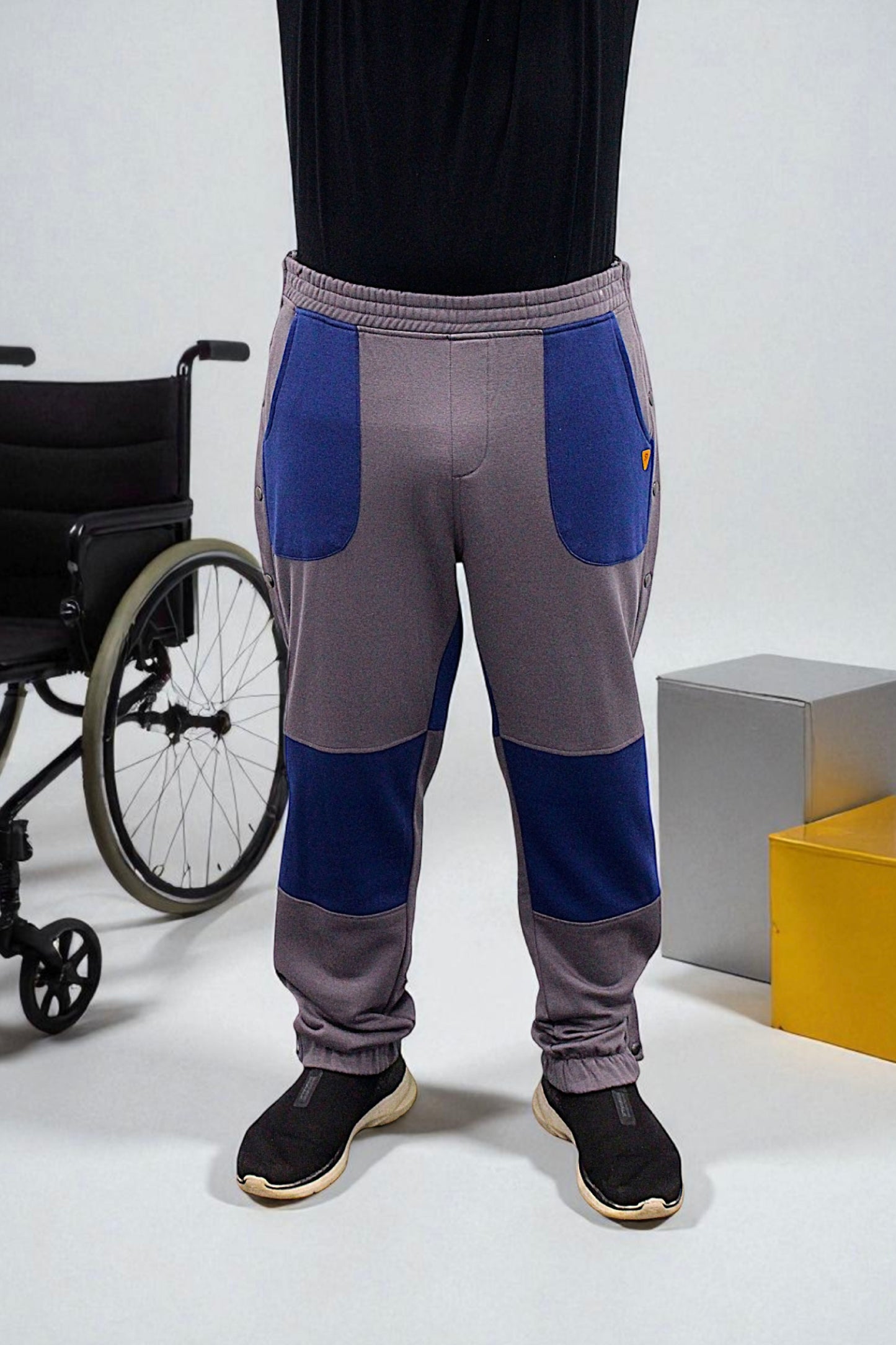 Adaptive Kids Jogger Pants: Adjustable Elastic Waist, Full Side Zipper for Easy Undressing