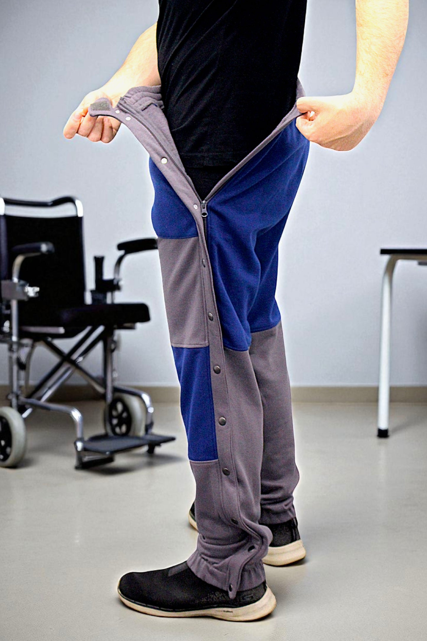 Adaptive Kids Jogger Pants: Adjustable Elastic Waist, Full Side Zipper for Easy Undressing