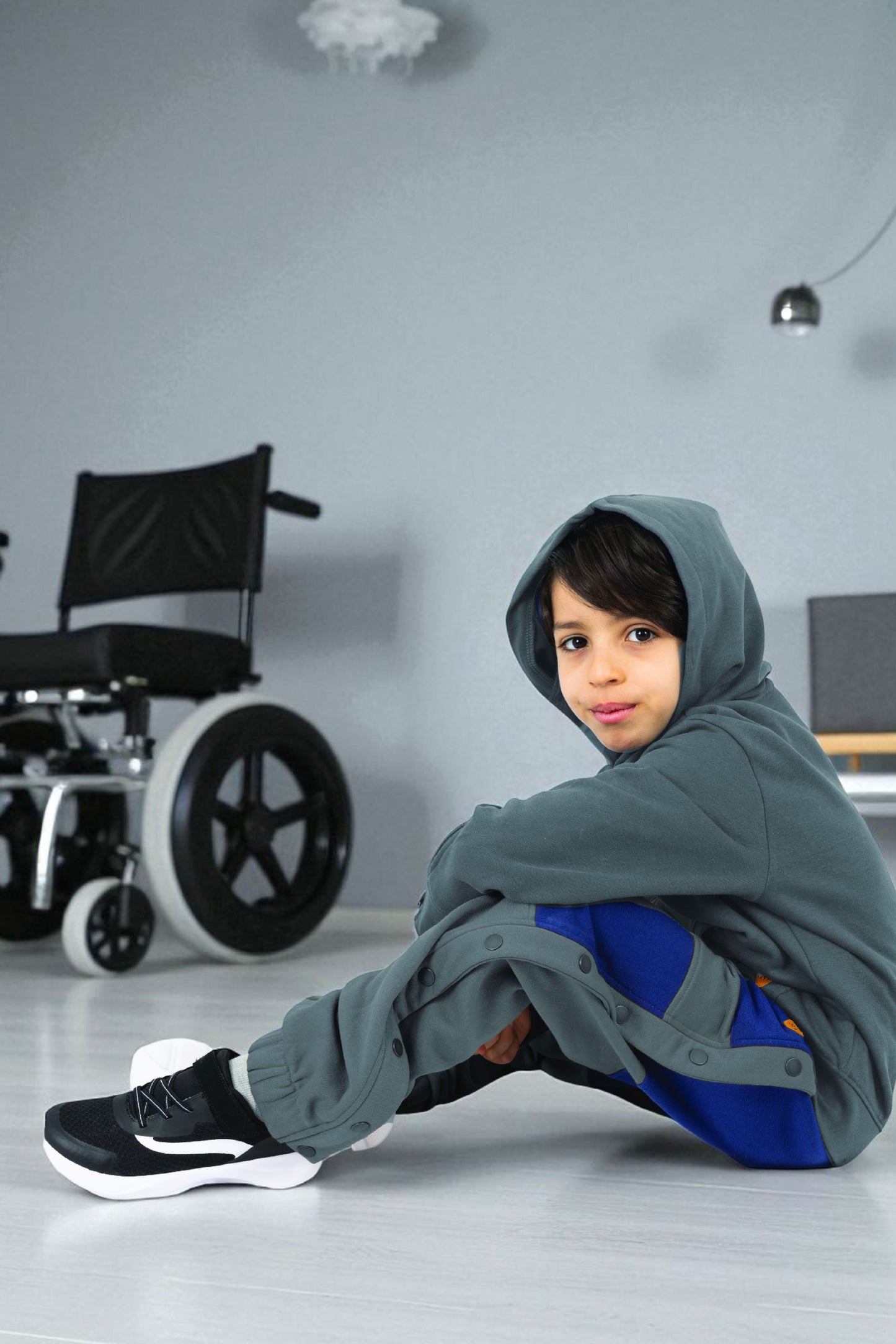 Adaptive Kids Jogger Pants: Adjustable Elastic Waist, Full Side Zipper for Easy Undressing