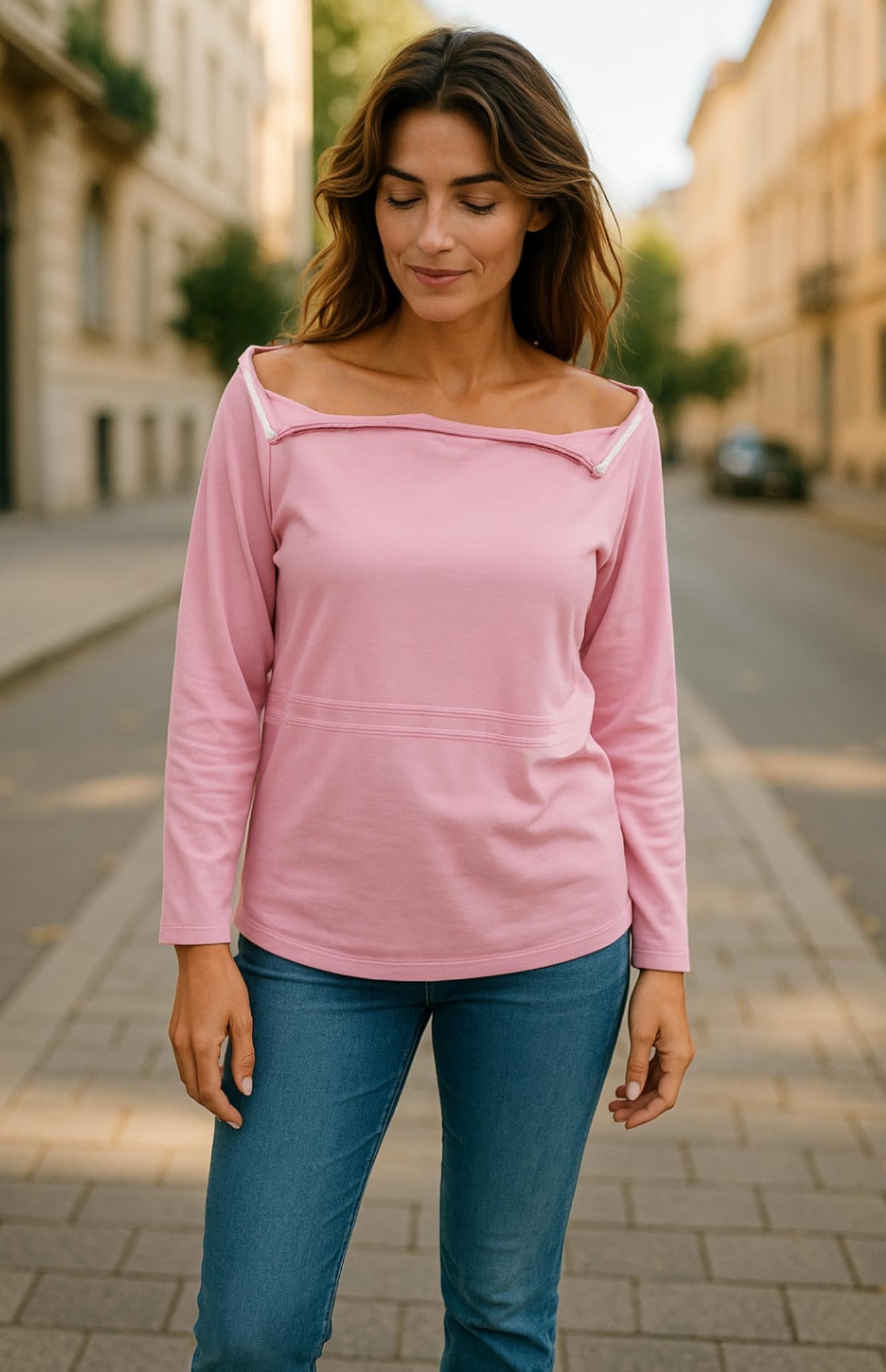 Women's Adaptive Clothing: Top with supplementary zippers below the chest and at the shoulders For easy dressing