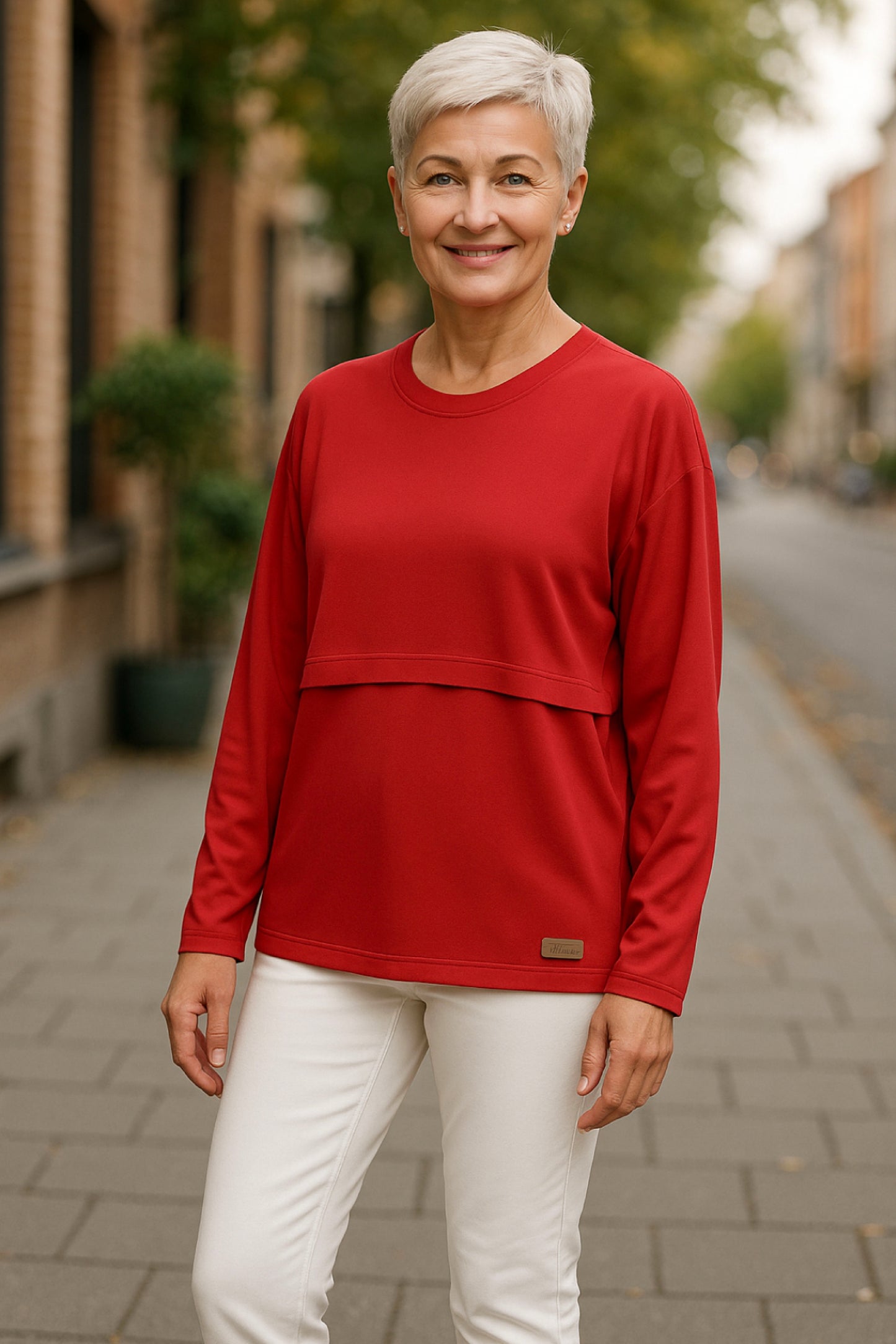 Women's Adaptive Clothing: Top with supplementary zippers below the chest and at the shoulders For easy dressing