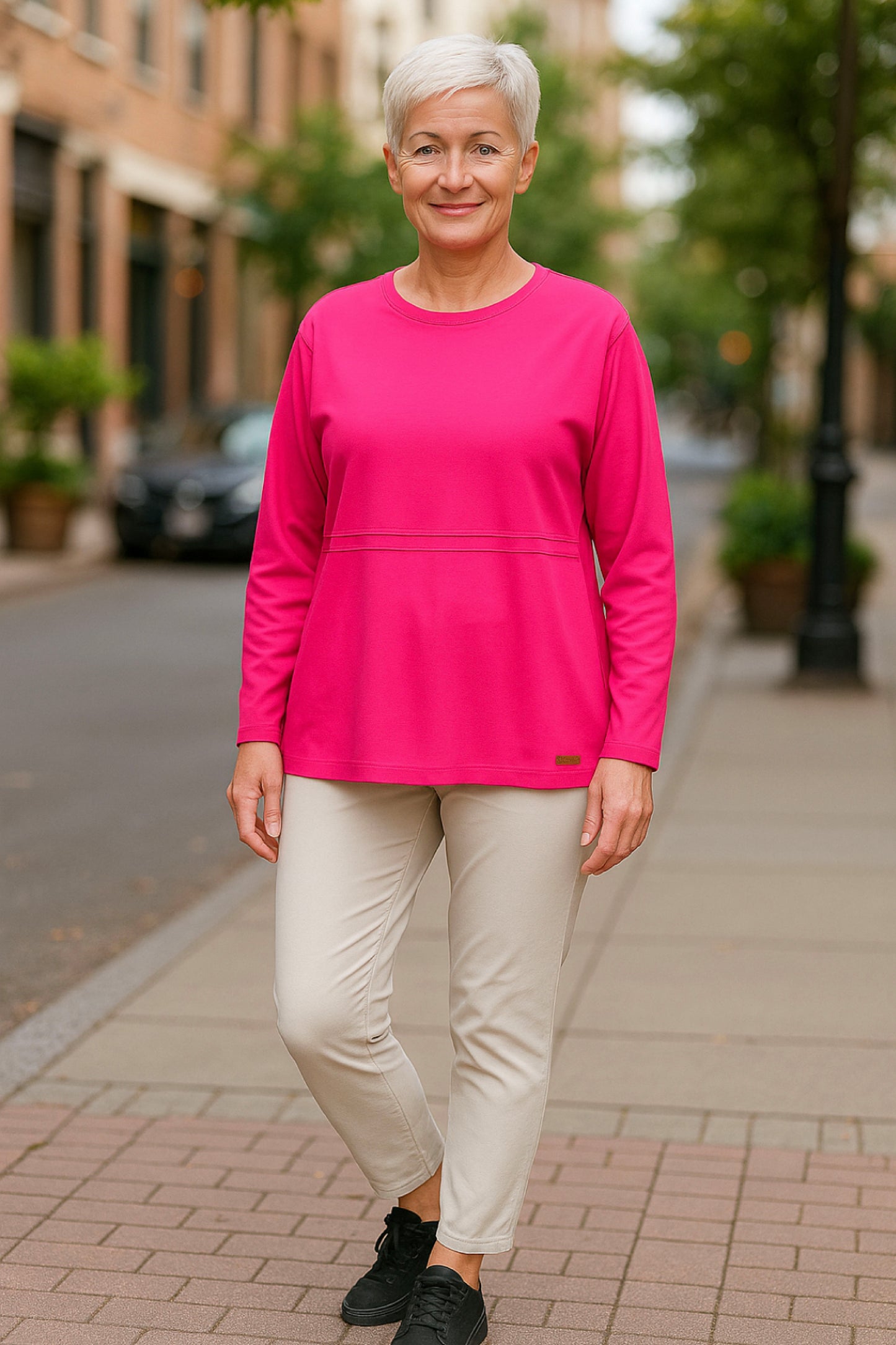 Women's Adaptive Clothing: Top with supplementary zippers below the chest and at the shoulders For easy dressing