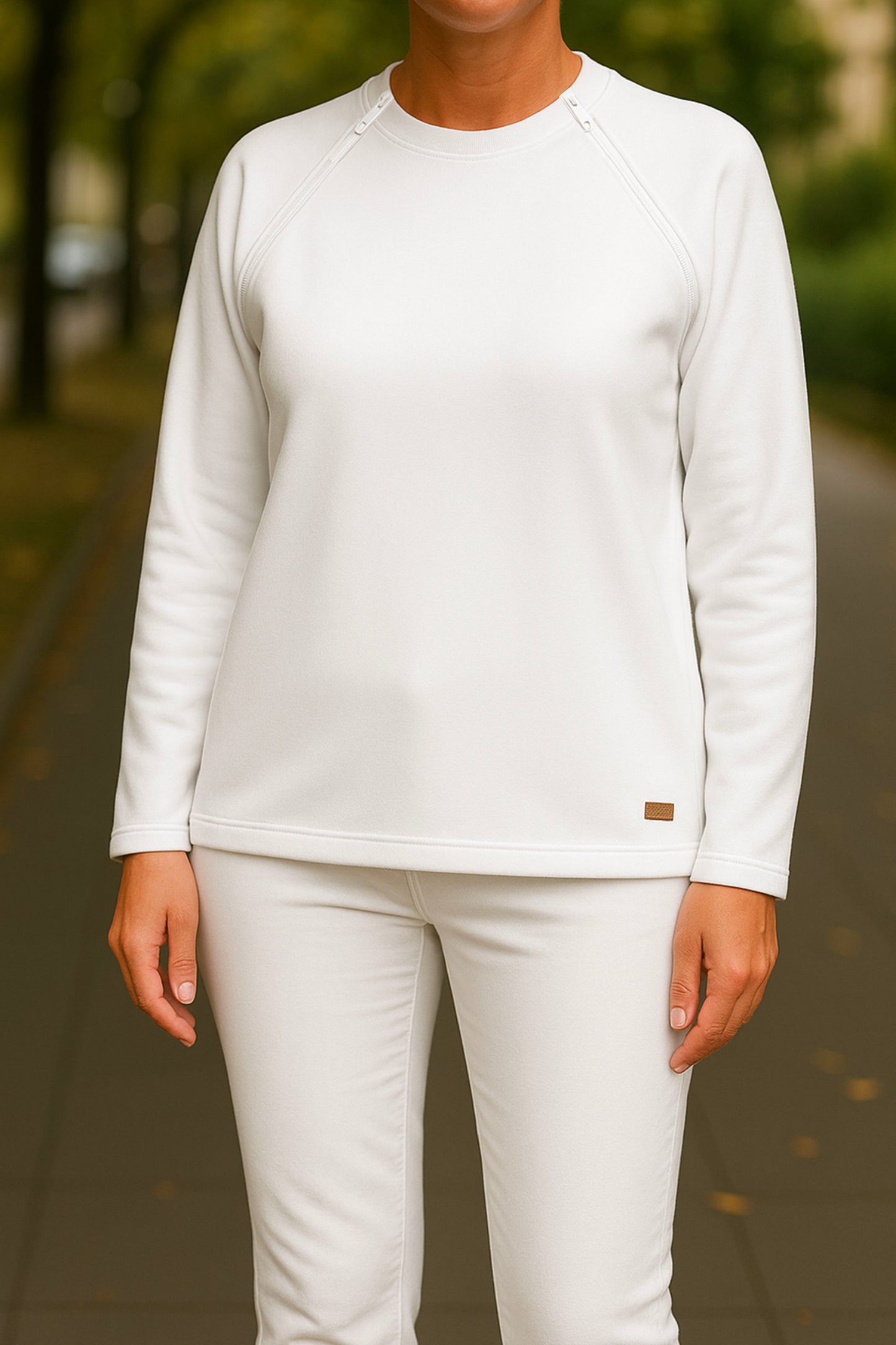 Women's Adaptive Medical Clothing: Comfort and Accessibility Top with Dual Zippers and Invisible Sleeves