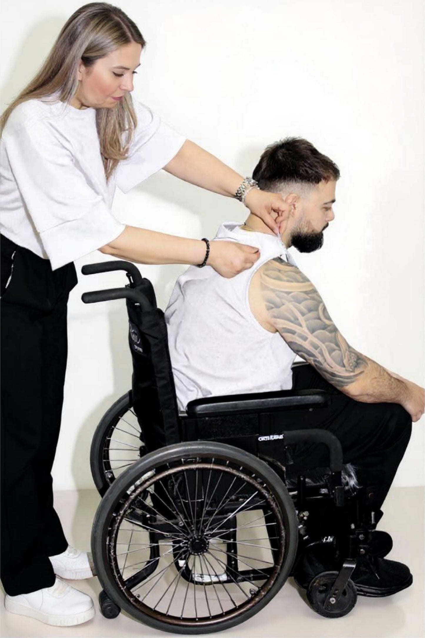 Men’s Adaptive Clothing: Tank Tops with Functional Design and Soft Fabric