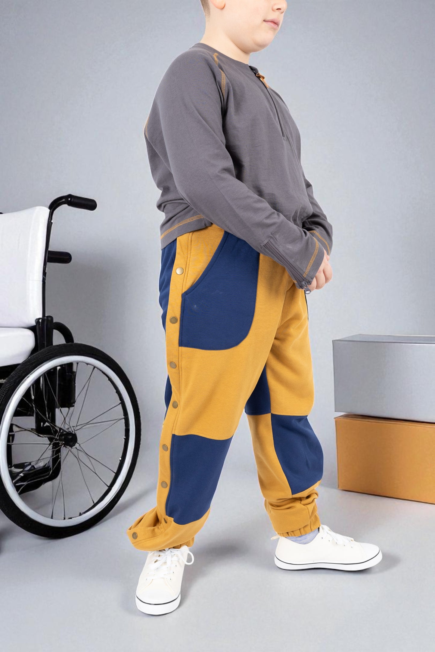 Adaptive Kids Jogger Pants: Adjustable Elastic Waist, Full Side Zipper for Easy Undressing