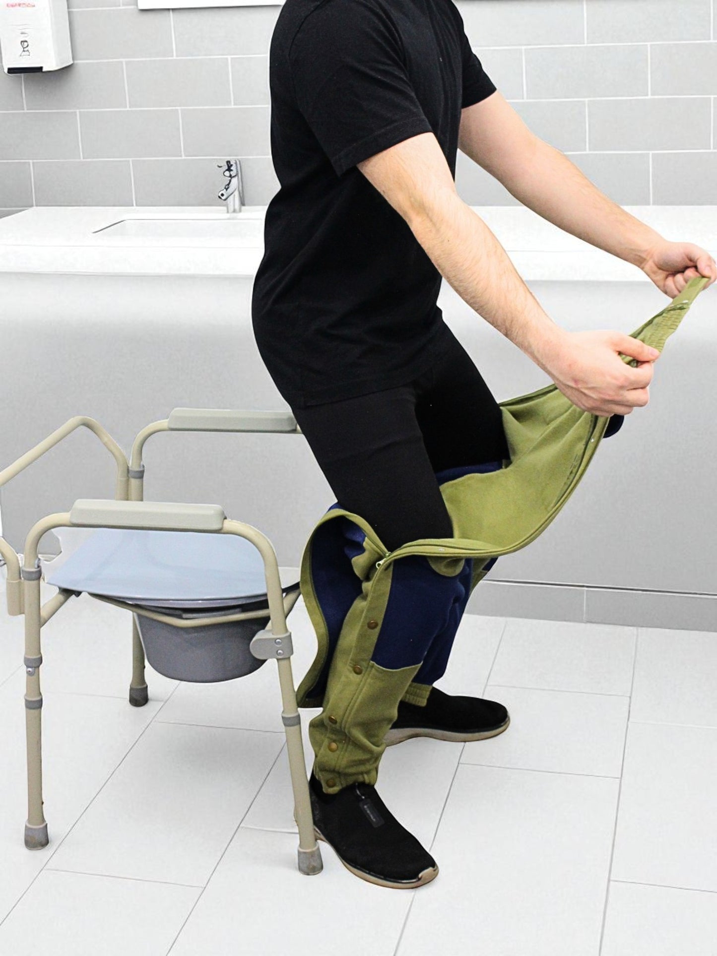 Adaptive Kids Jogger Pants: Adjustable Elastic Waist, Full Side Zipper for Easy Undressing