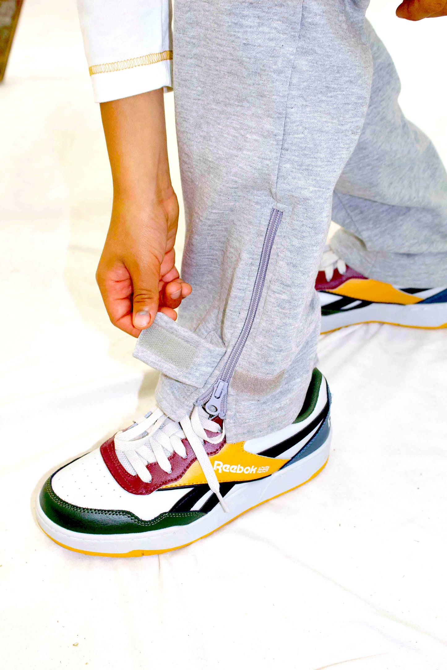 Adaptive Kids Sweatpants: Adjustable Elastic Waist, Zippered Sides for Easy Undressing
