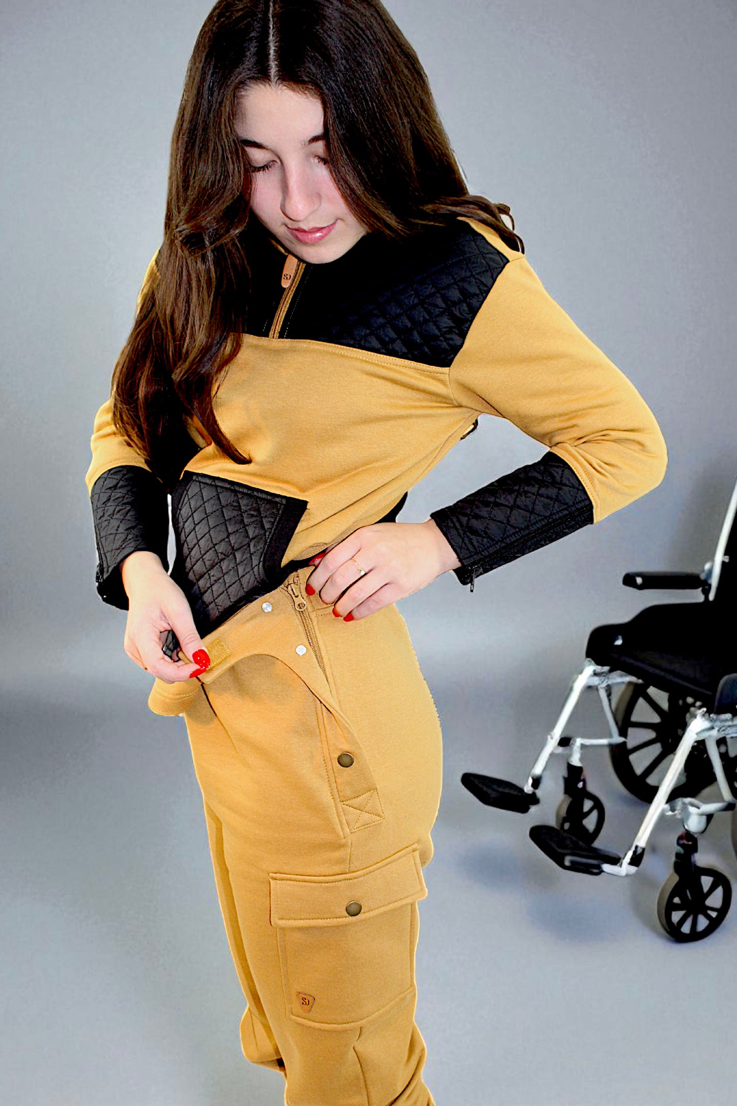 Adaptive Kids Cargo Joggers Pants: Elastic Waist, And Easy-Undressing Side Zipper
