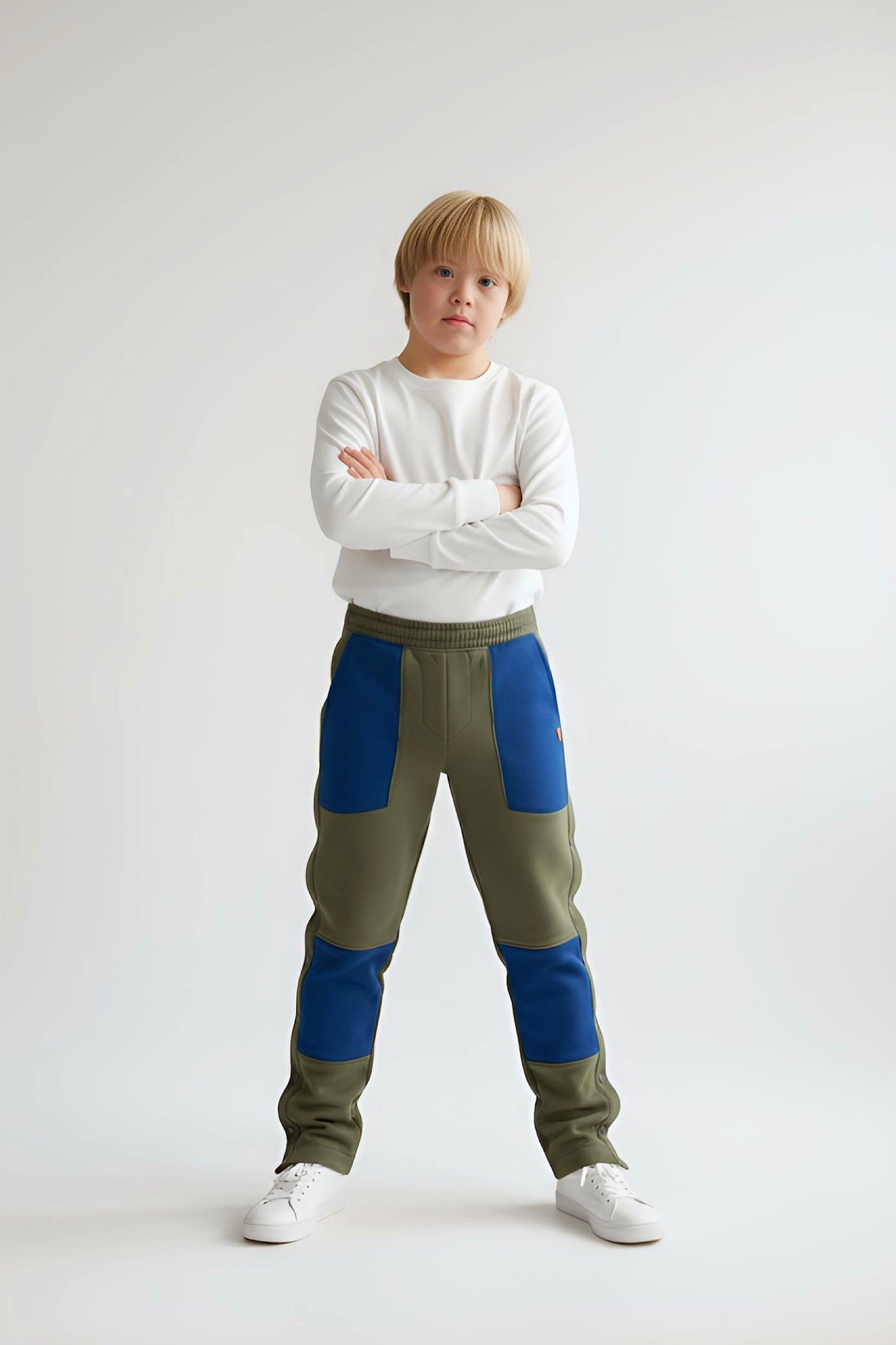 Adaptive Kids Jogger Pants: Adjustable Elastic Waist, Full Side Zipper for Easy Undressing