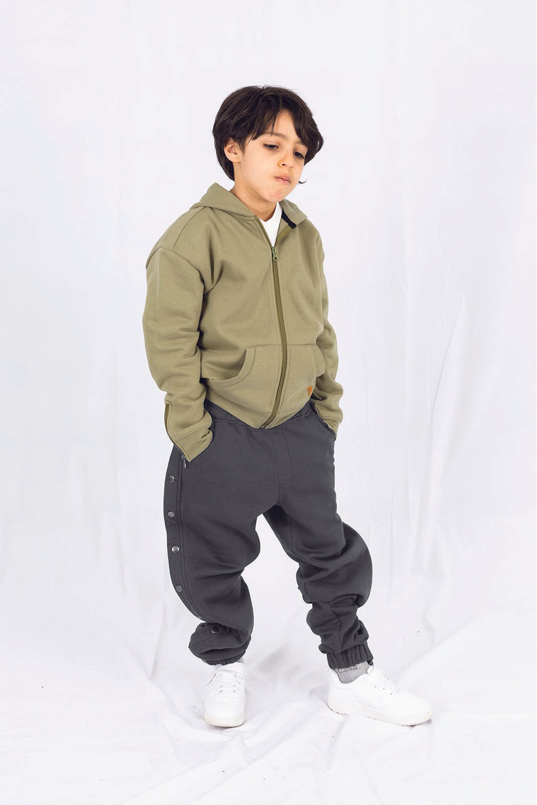 Adaptive Kids Jogger Sweatpants, Adjustable Elastic waist, Full Side Zipper for Easy Undressing