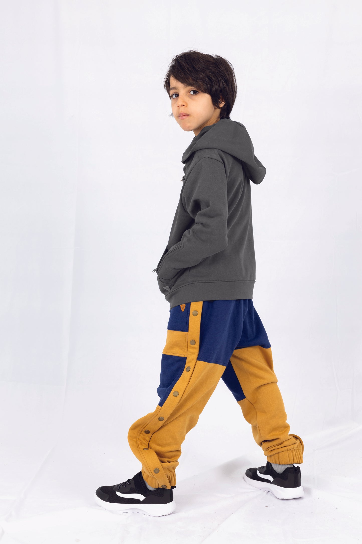 Adaptive Kids Hoodie: Front Magnetic Zipper and Easy-Undressing Sleeves