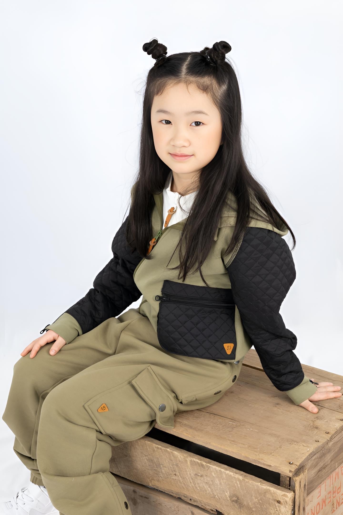 Adaptive Kids Hoodie, With Magnetic Zipper For Easy-Undressing, Fashion Sleeve & Pocket