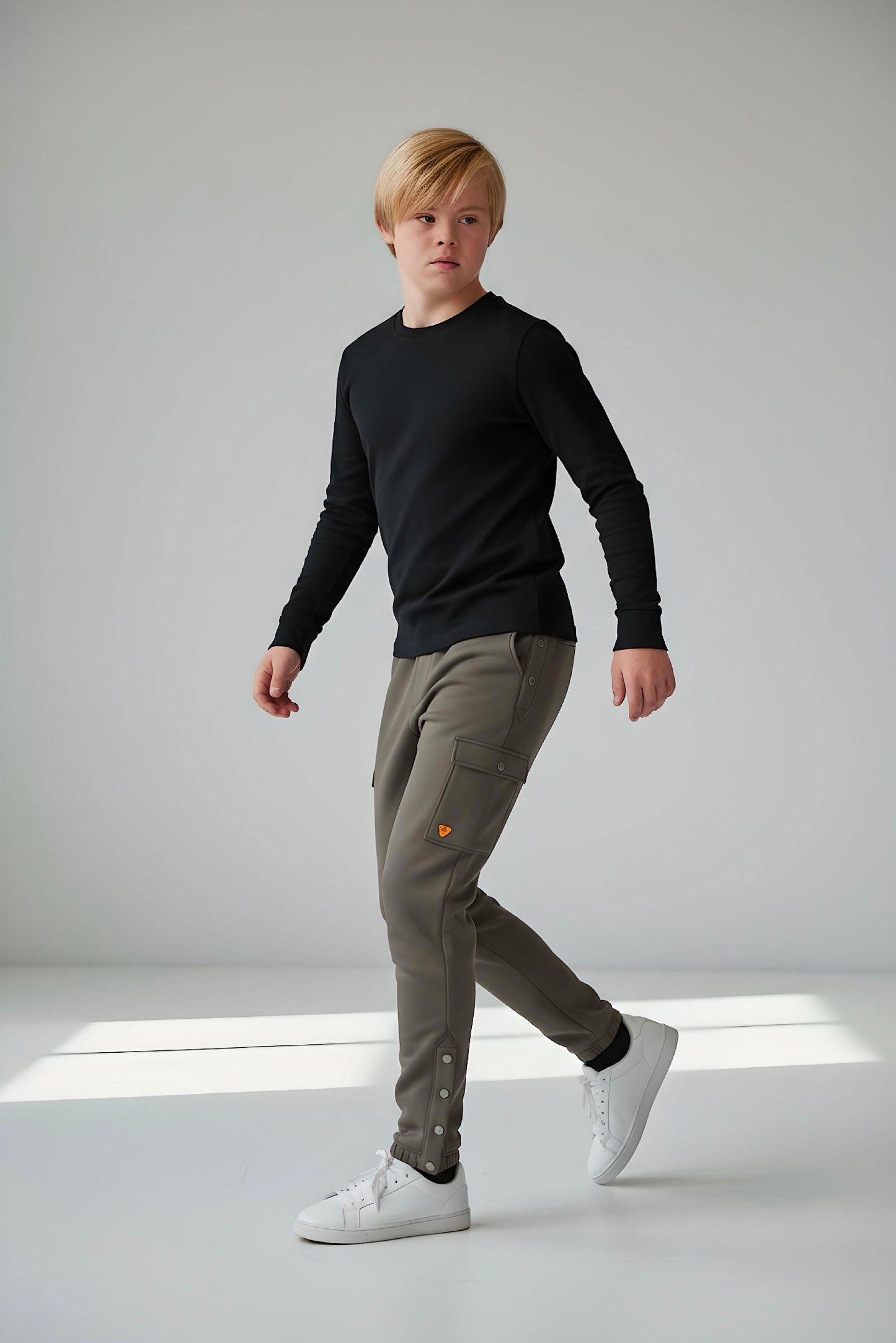 Adaptive Kids Cargo Joggers: Adjustable Elastic Waist & Side Zipper for Easy Undressing