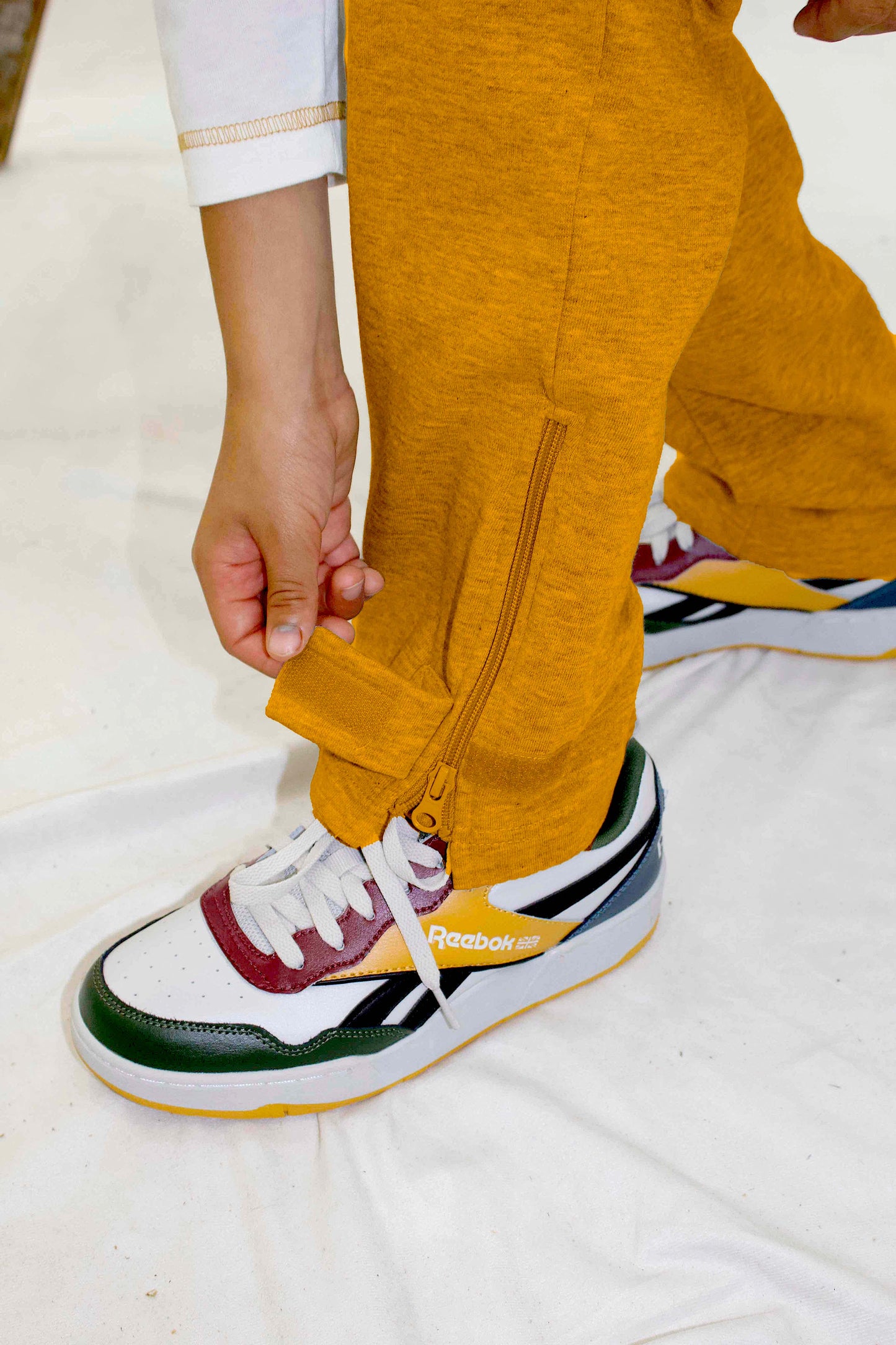 Adaptive Kids Sweatpants: Adjustable Elastic Waist, Zippered Sides for Easy Undressing