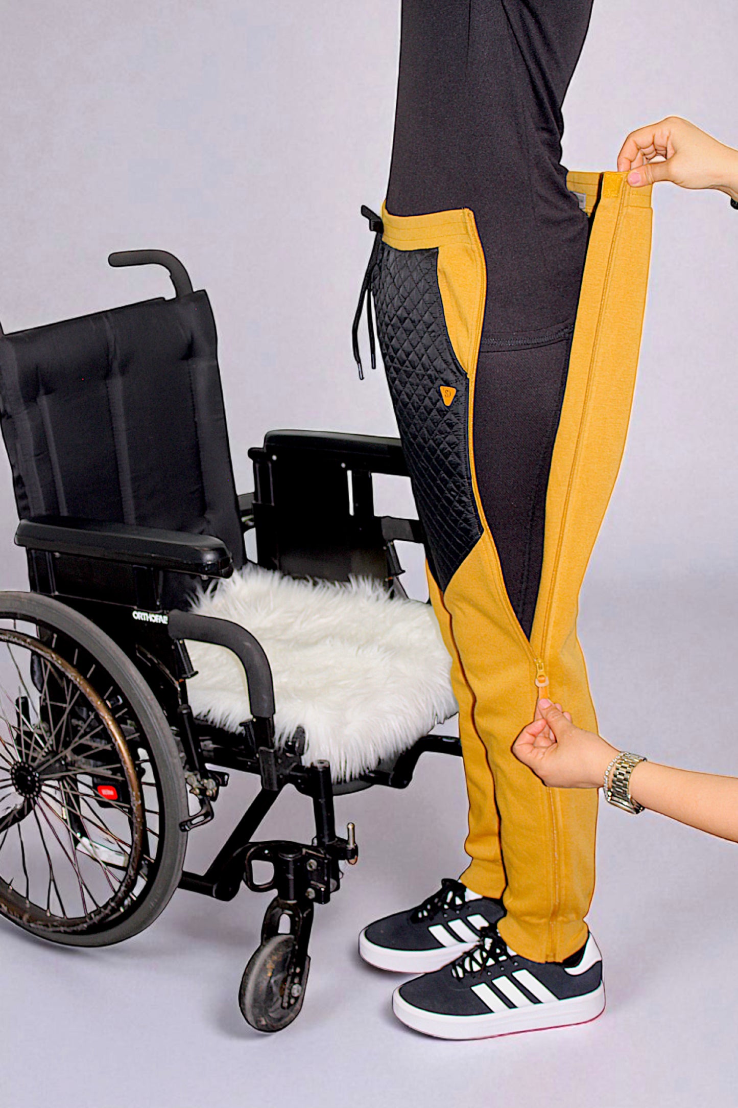 Adaptive Kids Pants with Elastic Waist & Full Side Zipper for Easy Undressing