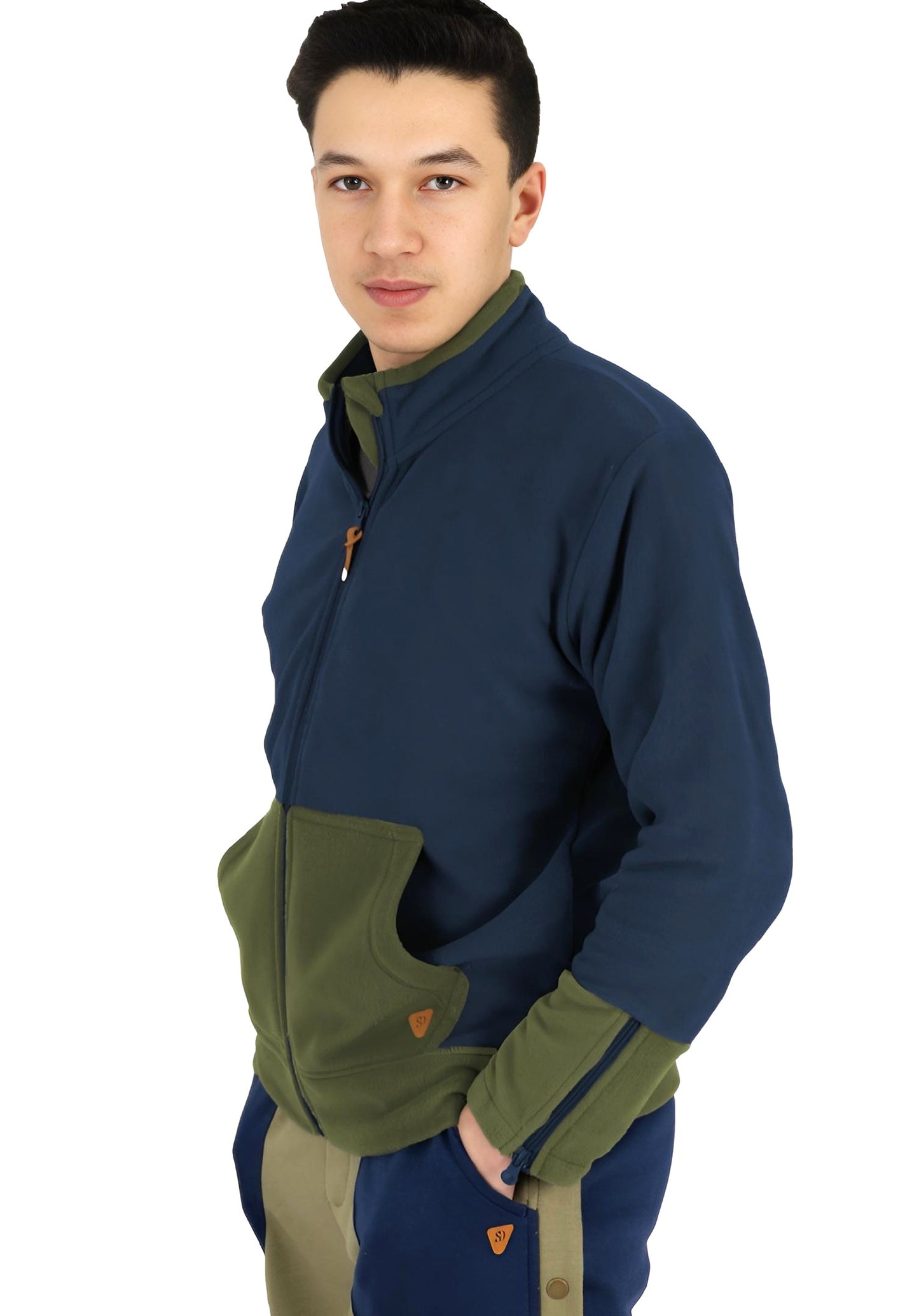 Adaptive Kids Jacket: Front Full Zipper, Cargo Pocket, Easy-Undressing Sleeves