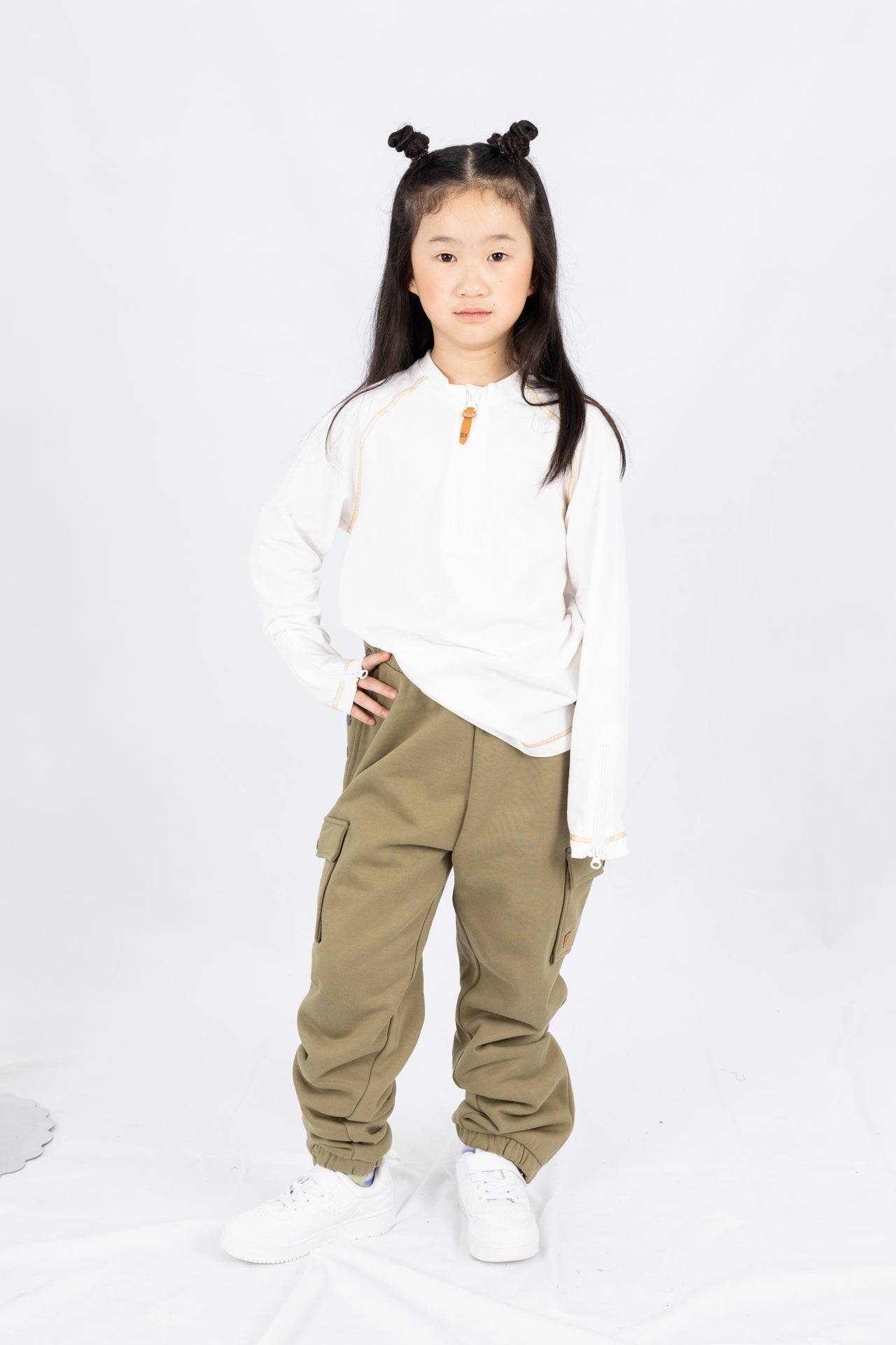 Adaptive Kids Cargo Joggers: Elastic Waist, And Easy-Undressing Side Zipper