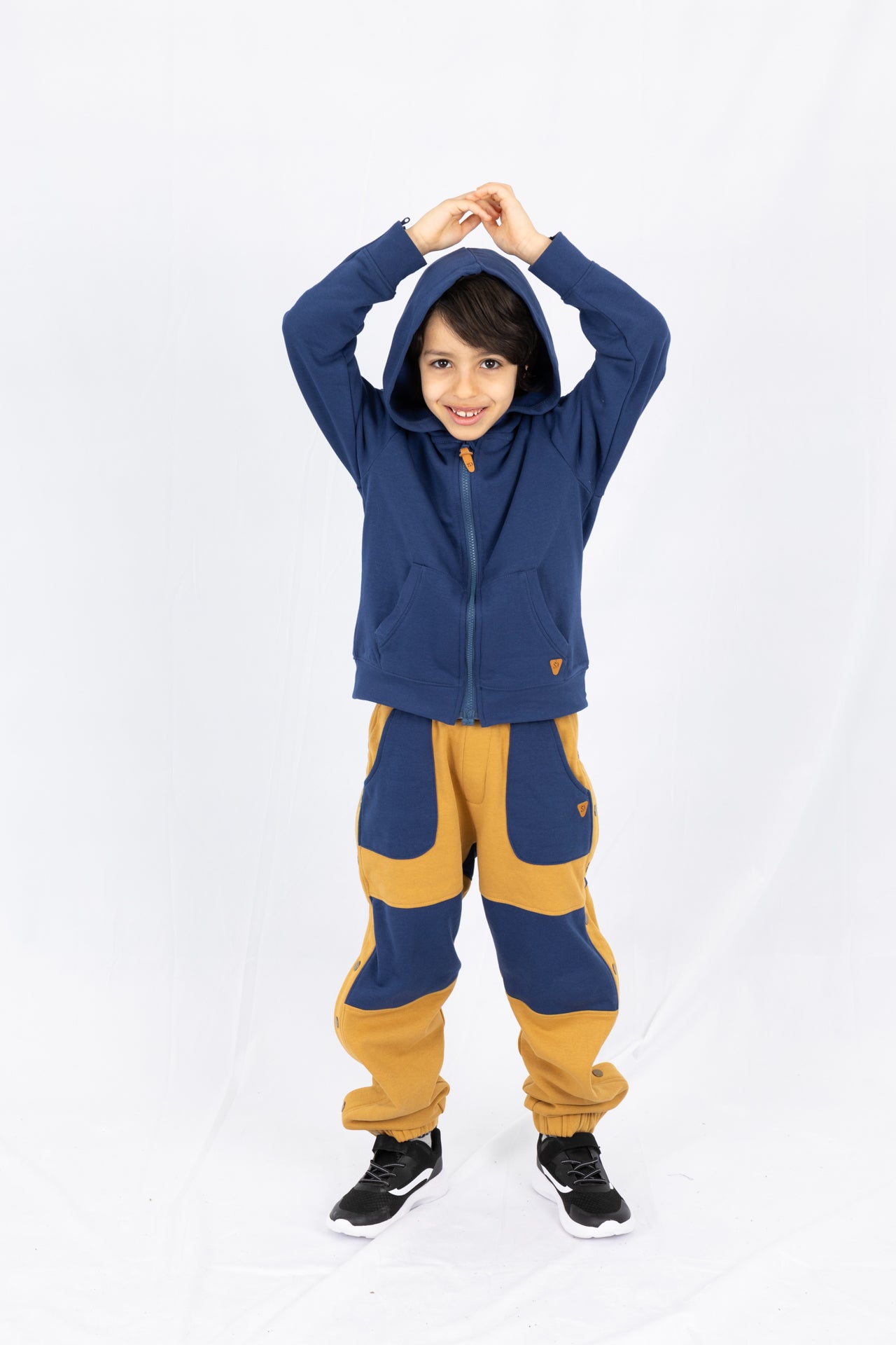 Adaptive Kids Hoodie: Front Magnetic Zipper and Easy-Undressing Sleeves