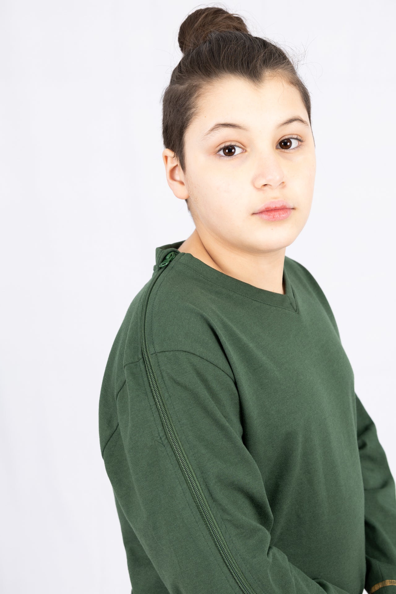 Adaptive Kids Long Sleeve V-Neck Top: Full Shoulder Zipper for Easy Undressing