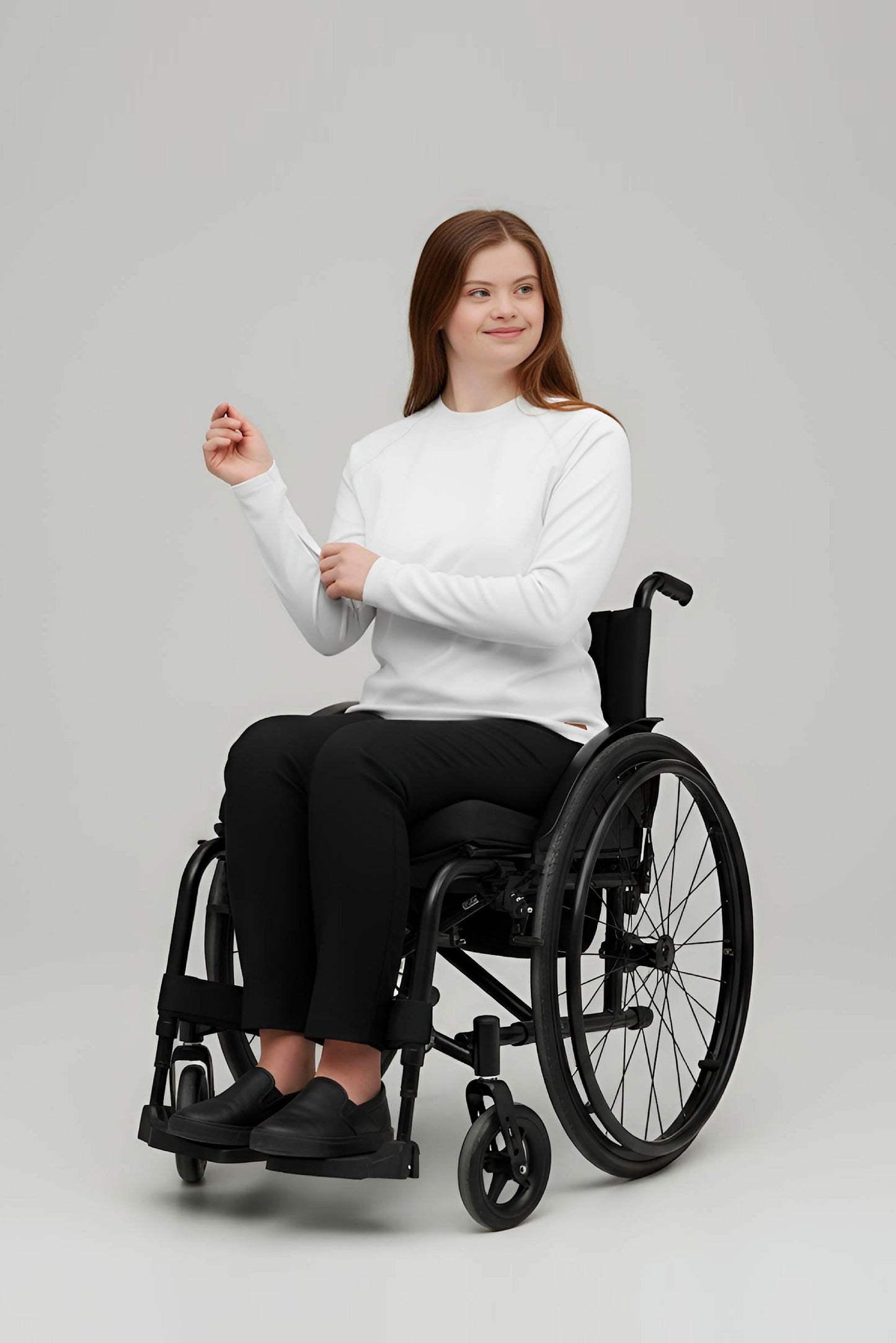 Women's Adaptive Medical Clothing: Comfort and Accessibility Top with Dual Zippers and Invisible Sleeves