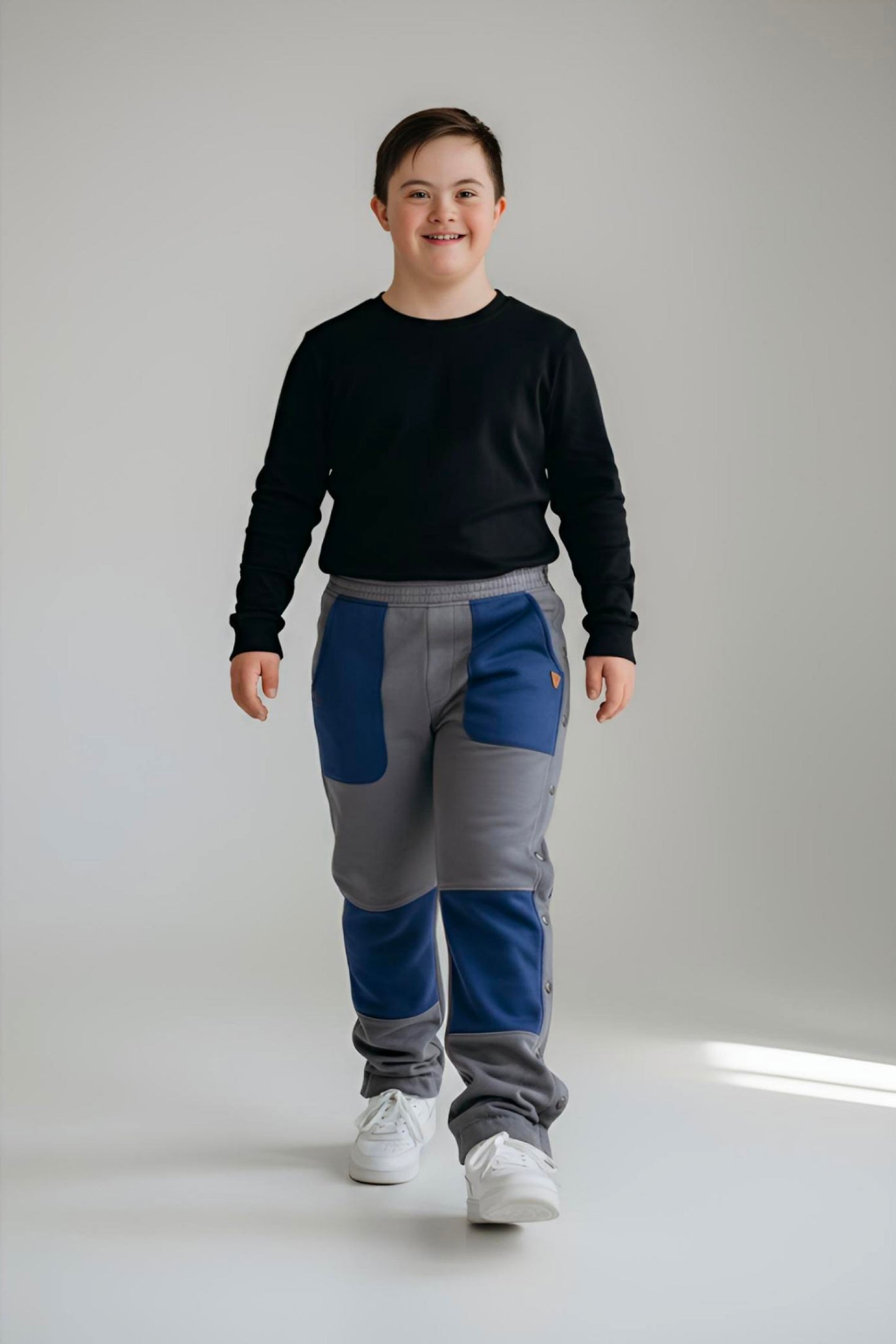 Adaptive Kids Jogger Pants: Adjustable Elastic Waist, Full Side Zipper for Easy Undressing