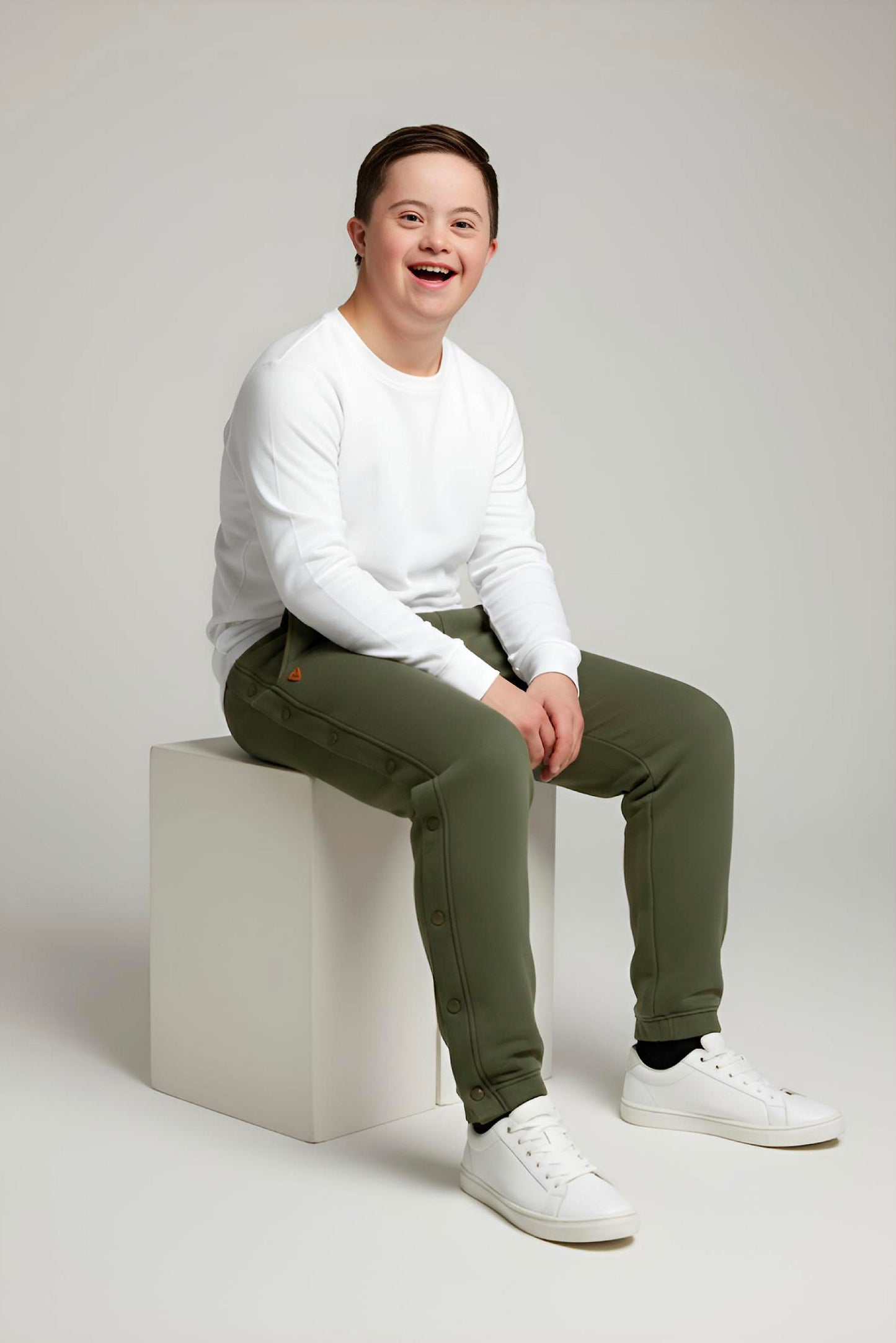 Adaptive Kids Jogger Sweatpants, Adjustable Elastic waist, Full Side Zipper for Easy Undressing