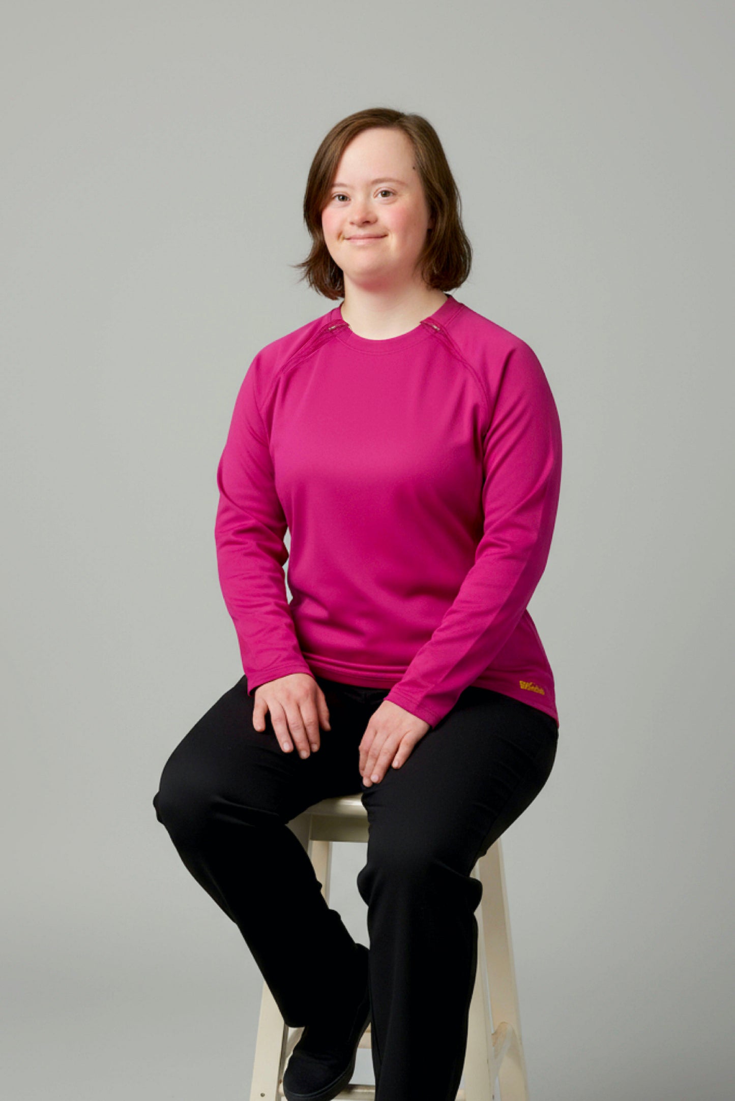 Women's Adaptive Medical Clothing: Comfort and Accessibility Top with Dual Zippers and Invisible Sleeves