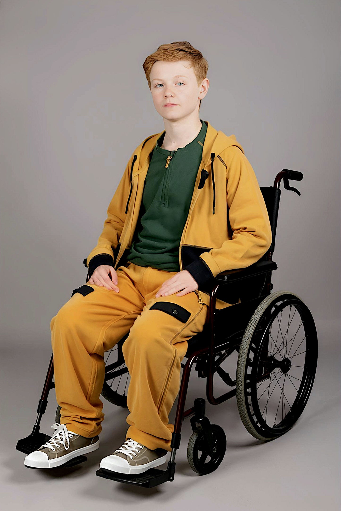 Adaptive Kids Polar Pants: Adjustable Waist, Full Side Zipper for Easy Undressing