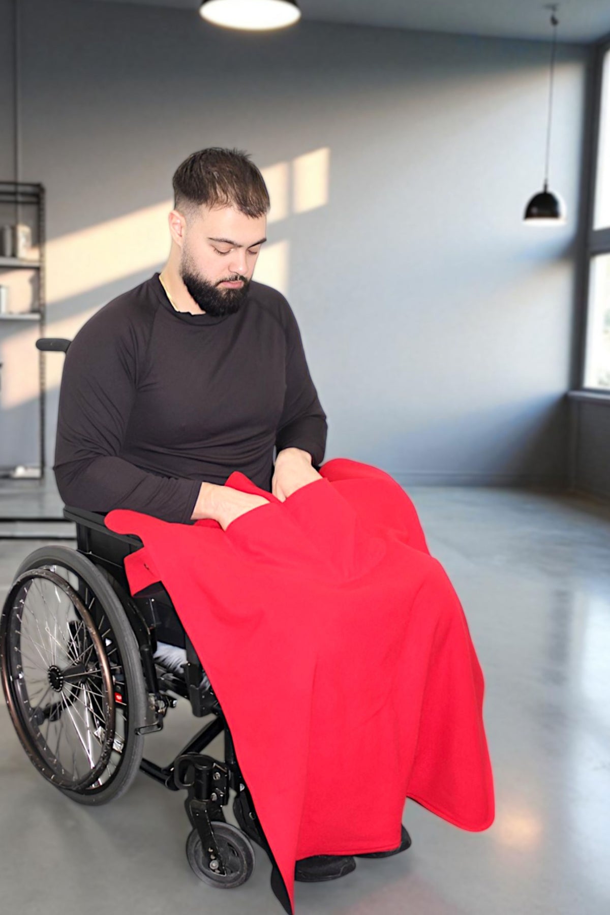 Wheelchair Blanket Cover for Men & Women - Cozy Lap Robe with Reversible Design and Double Pockets
