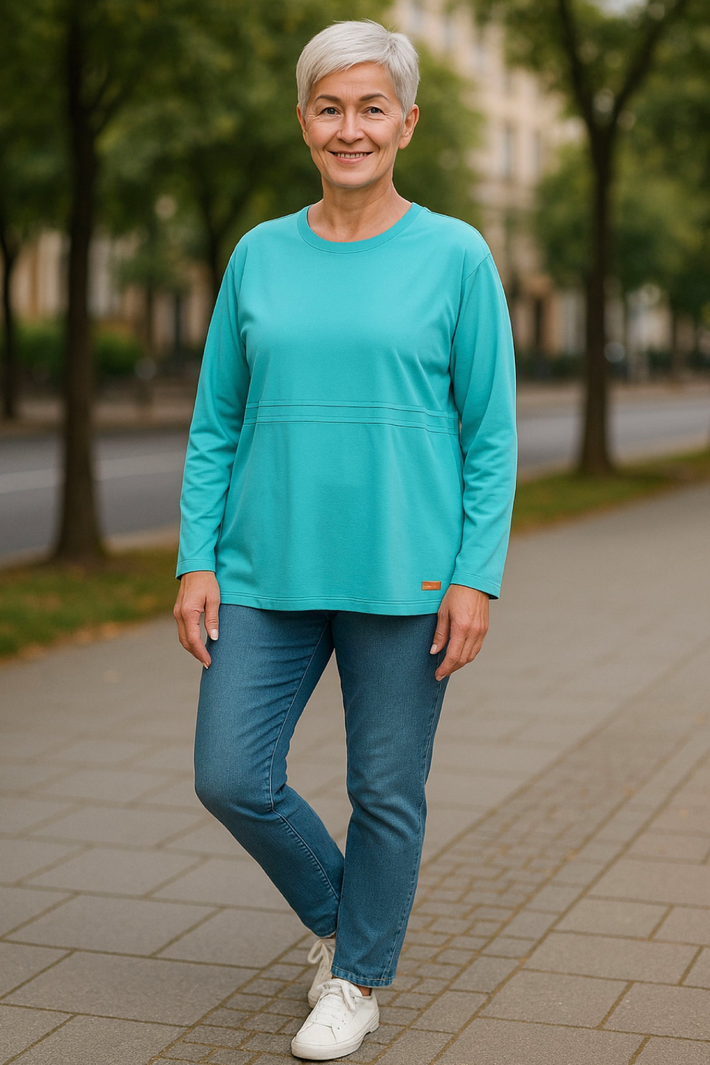 Women's Adaptive Clothing: Top with supplementary zippers below the chest and at the shoulders For easy dressing
