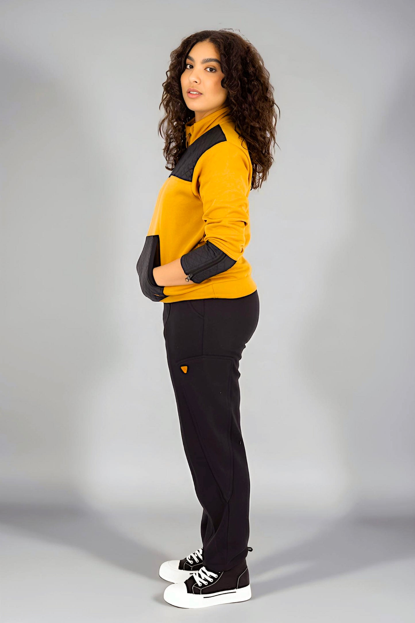 Adaptive Kids Sweatpants with Full-Leg Zippers for Easy Undressing