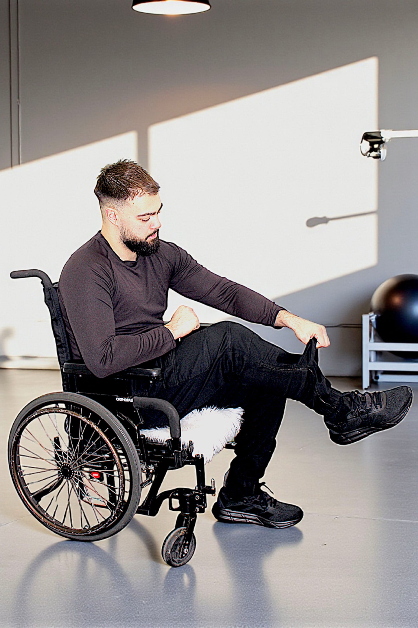 Men's Adaptive Clothing Woven Jogger Pants, Full Waistband Ribbed with Elastic and a Strip, Easy Zipper, Both at the Top and Bottom