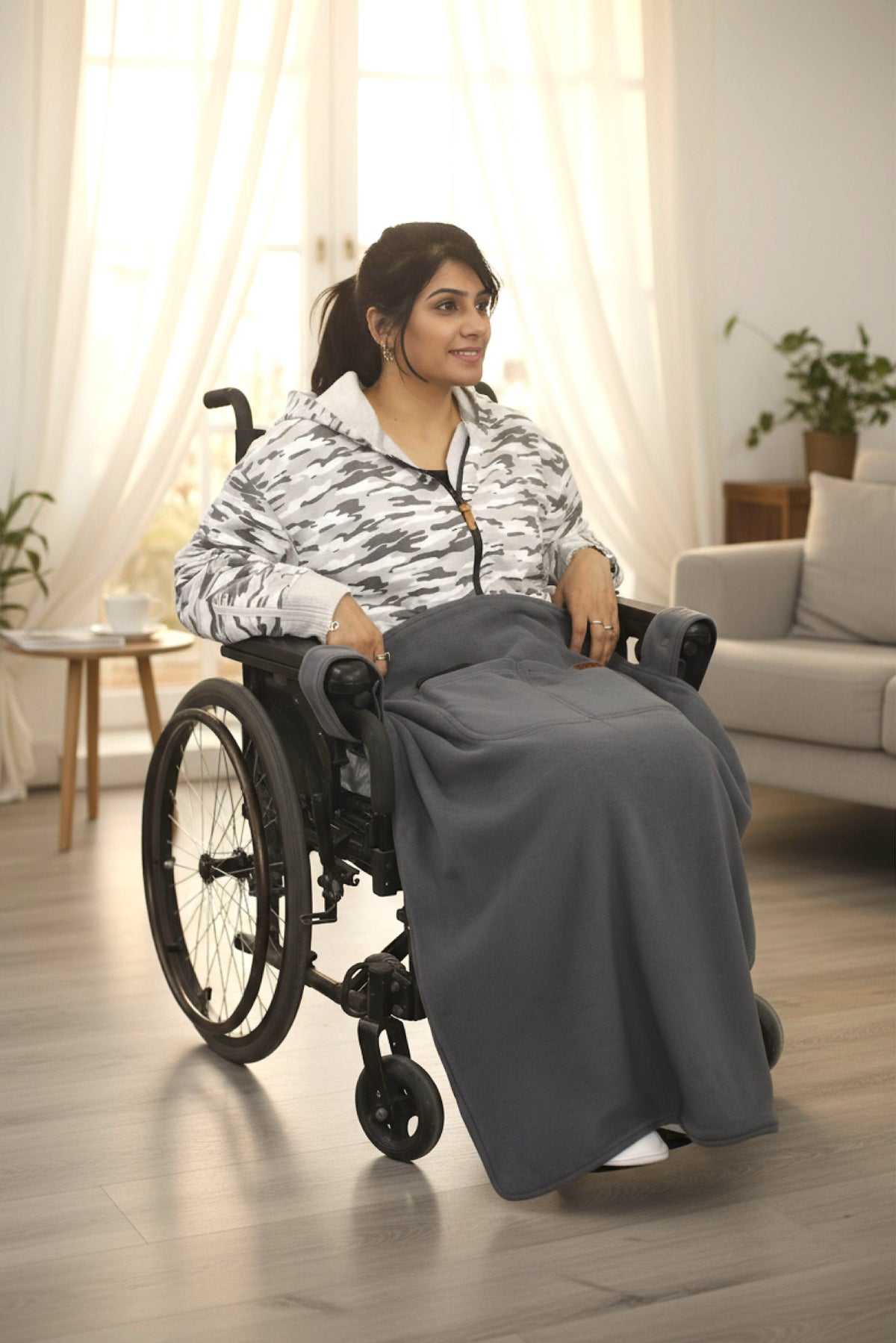 Wheelchair Blanket Cover for Men & Women - Cozy Lap Robe with Reversible Design and Double Pockets