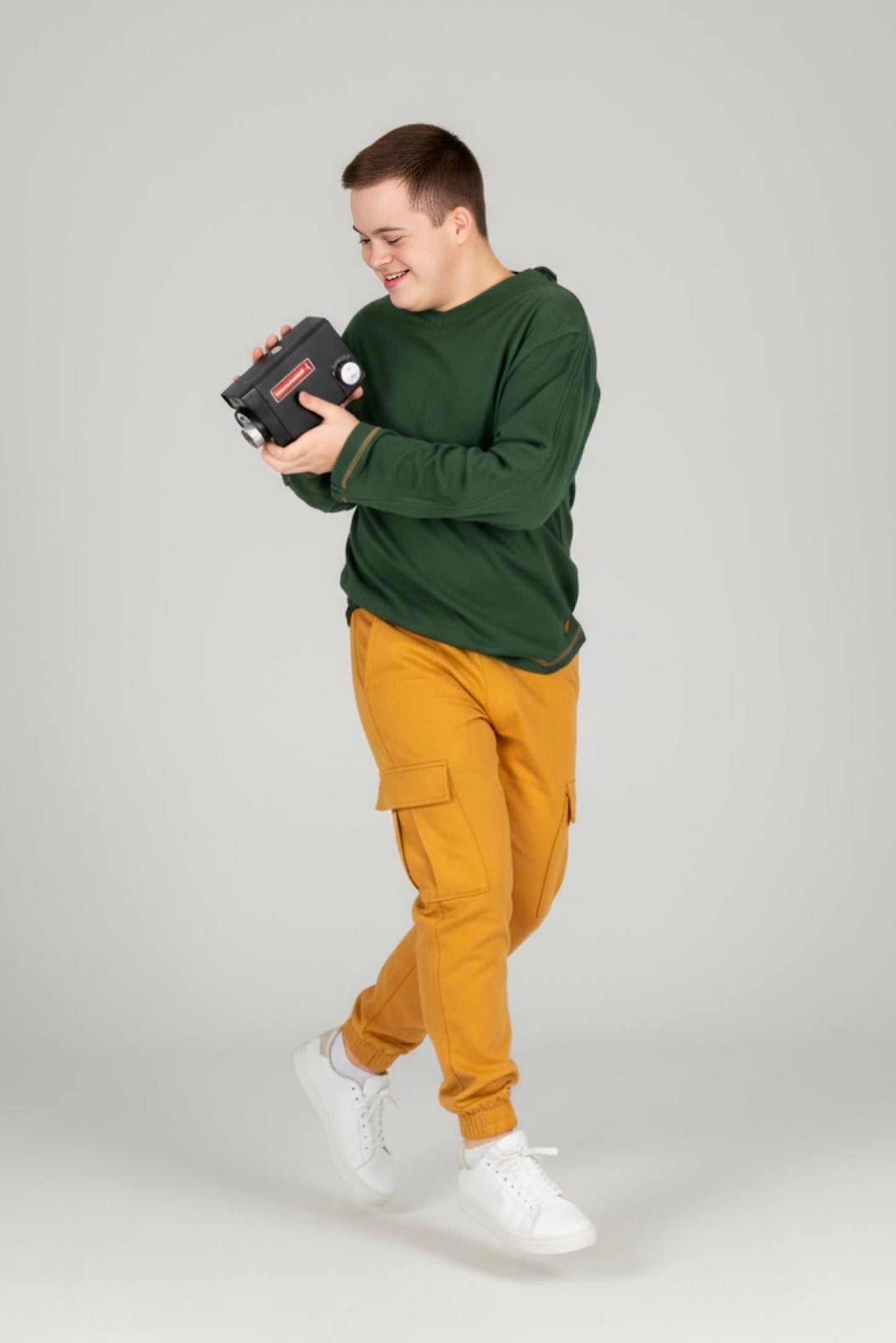 Adaptive Kids Long Sleeve V-Neck Top: Full Shoulder Zipper for Easy Undressing