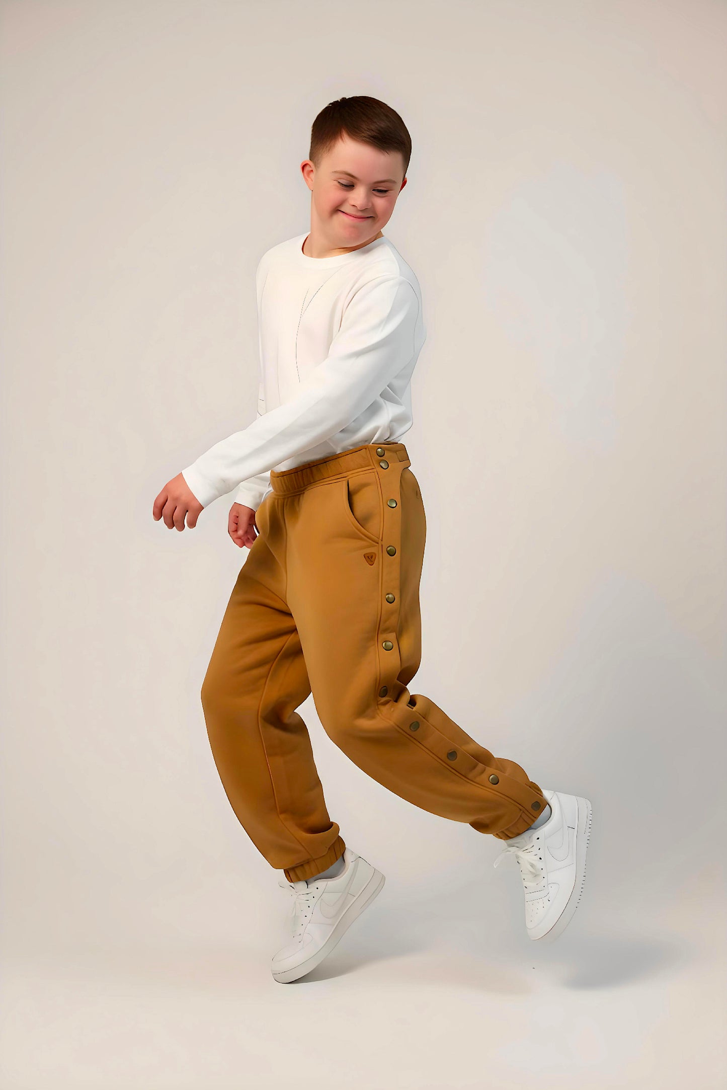 Adaptive Kids Jogger Sweatpants, Adjustable Elastic waist, Full Side Zipper for Easy Undressing