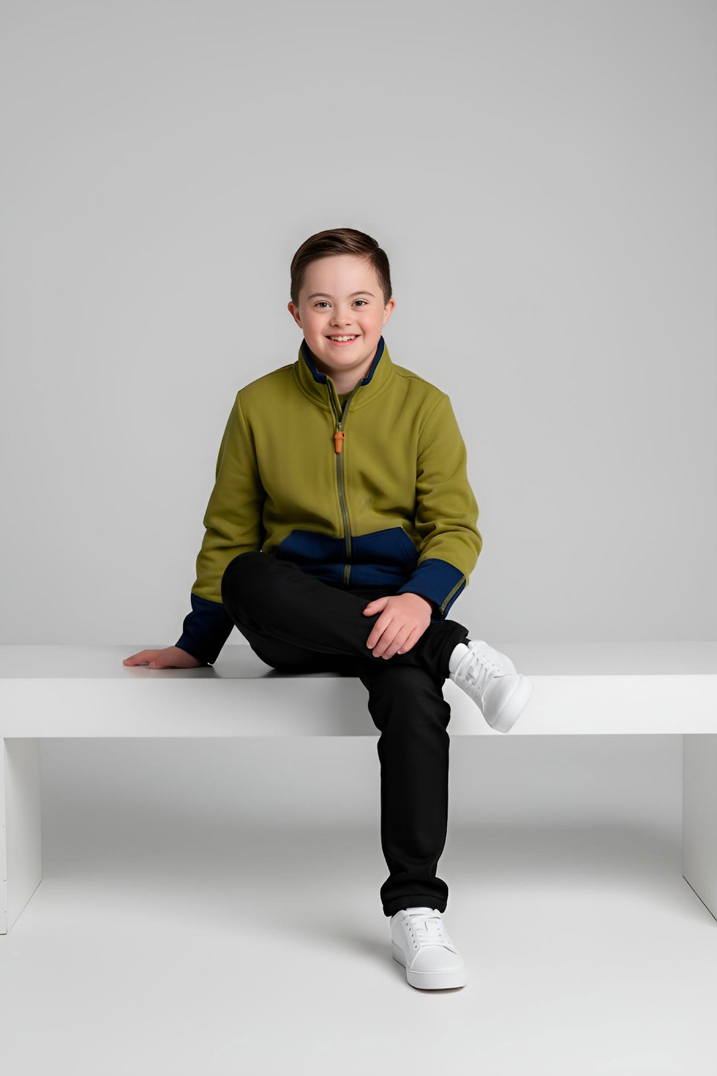 Adaptive Kids Jacket: Front Full Zipper, Cargo Pocket, Easy-Undressing Sleeves