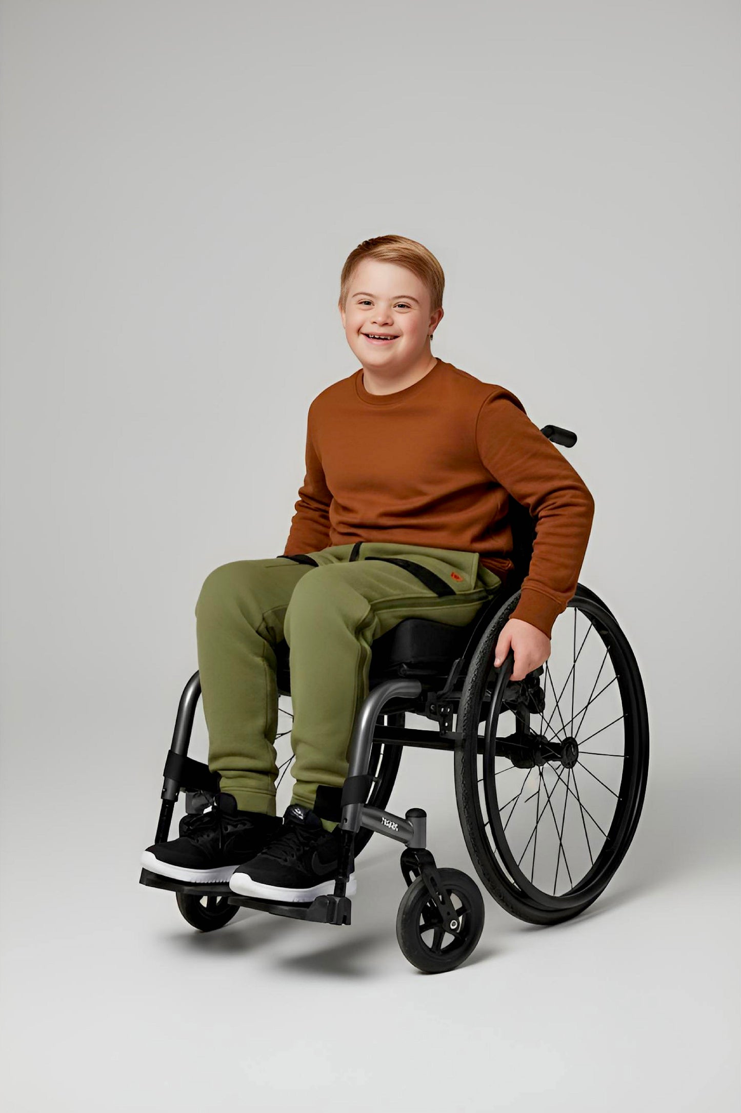 Adaptive Kids Polar Pants: Adjustable Waist, Full Side Zipper for Easy Undressing