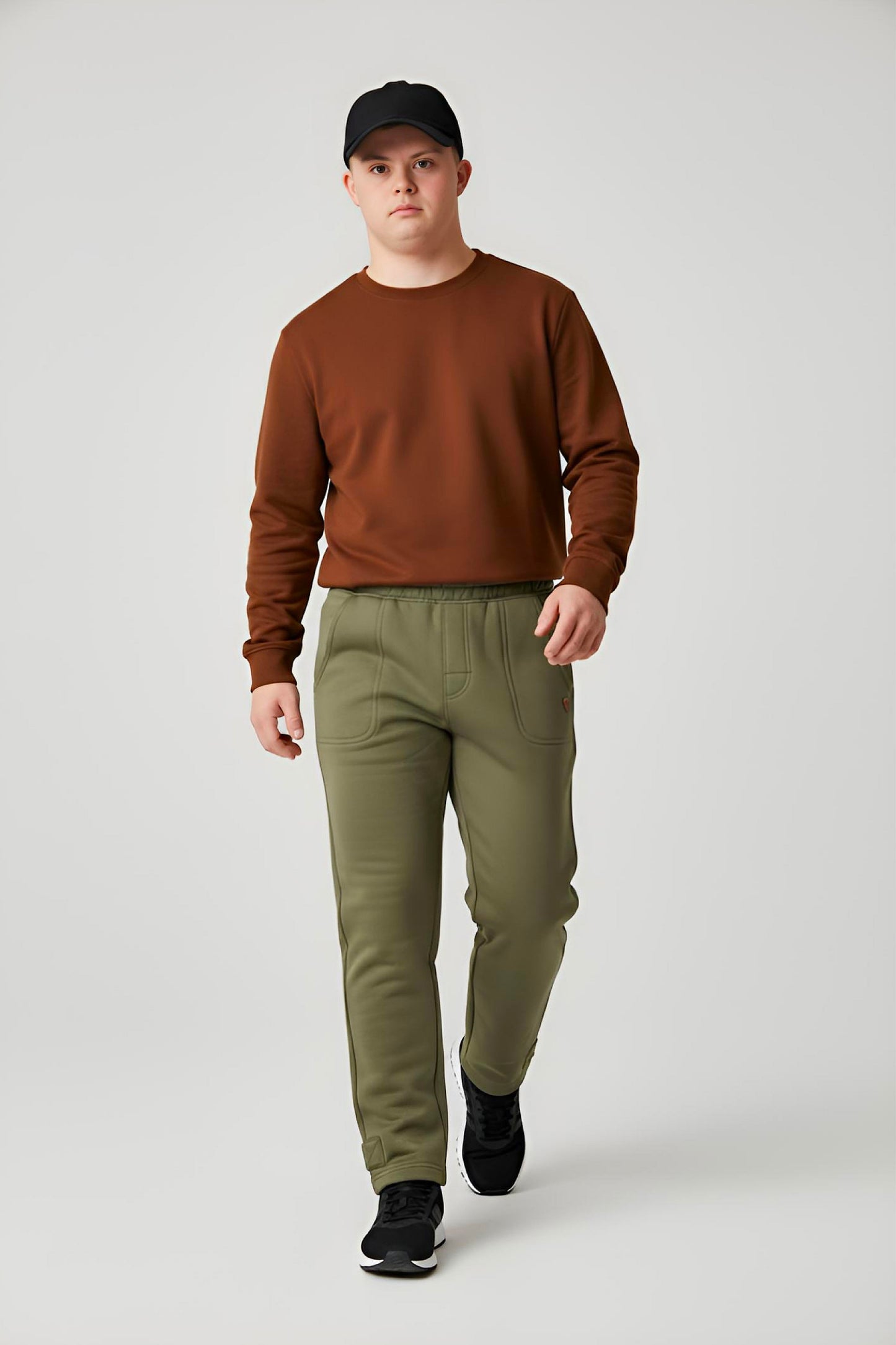 Adaptive Kids Sweatpants: Adjustable Elastic Waist, Zippered Sides for Easy Undressing