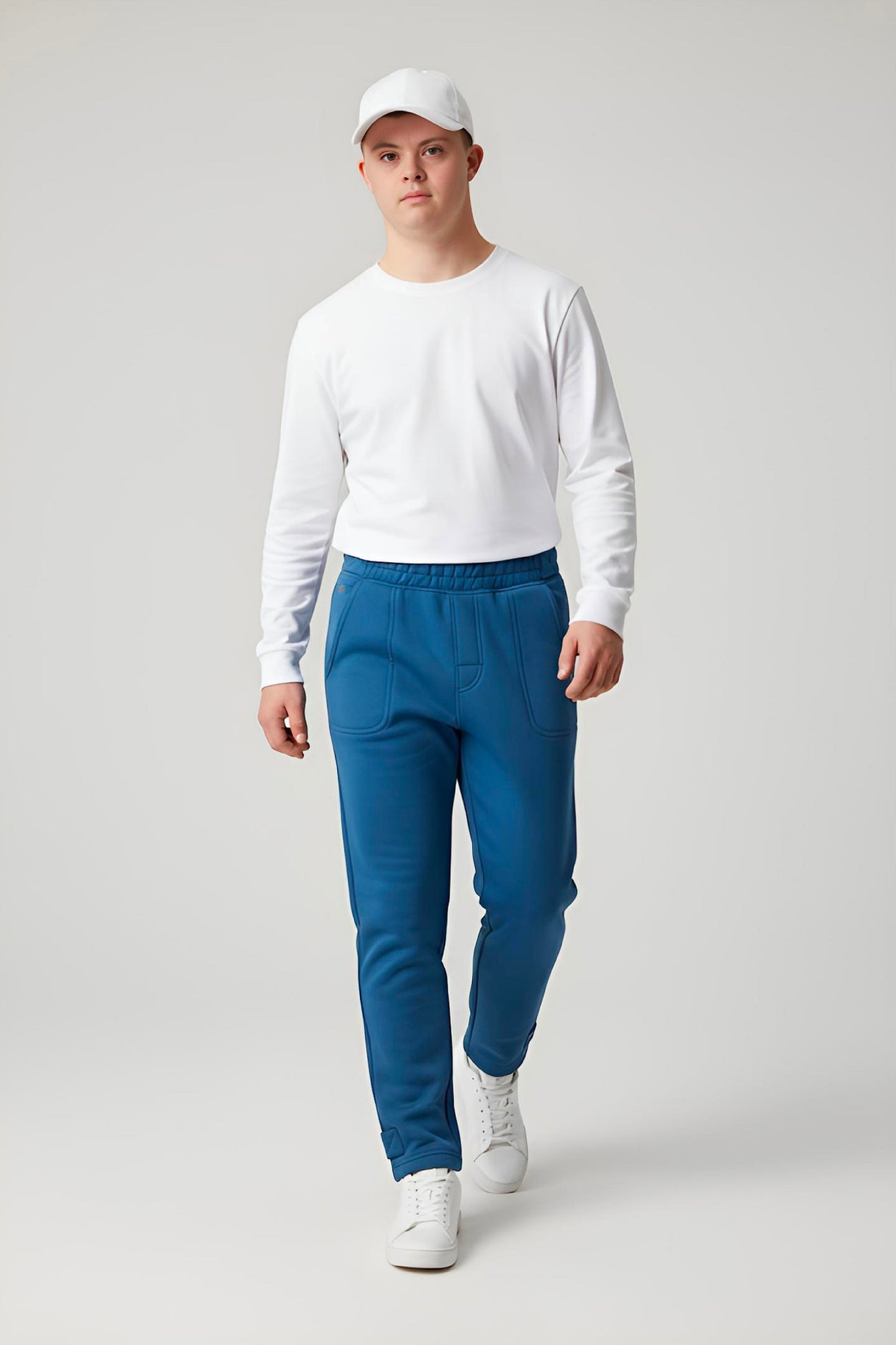 Adaptive Kids Sweatpants: Adjustable Elastic Waist, Zippered Sides for Easy Undressing