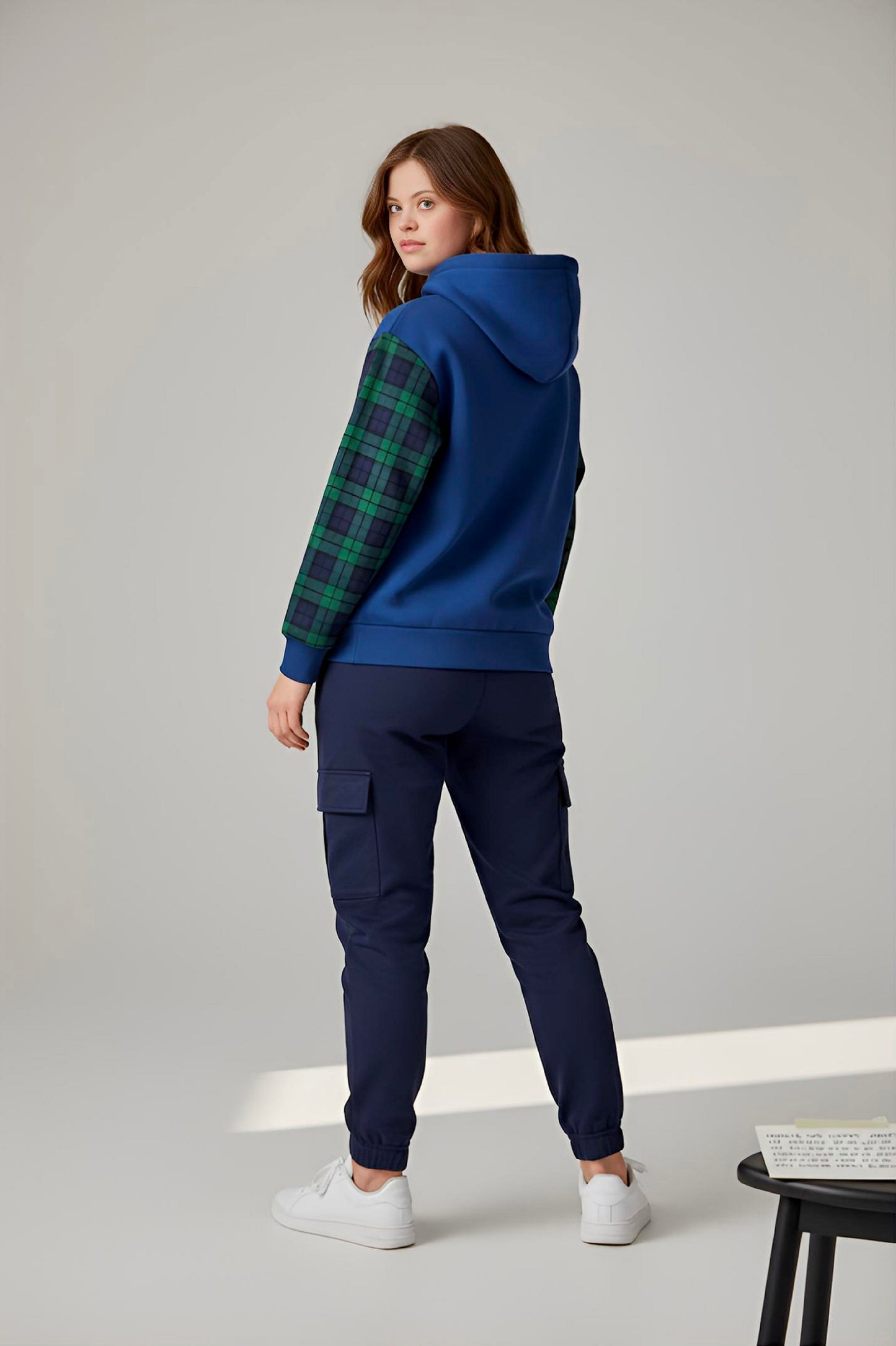 Adaptive Kids Hoodie with Cargo Pocket & Magnetic Zipper for Easy Undressing