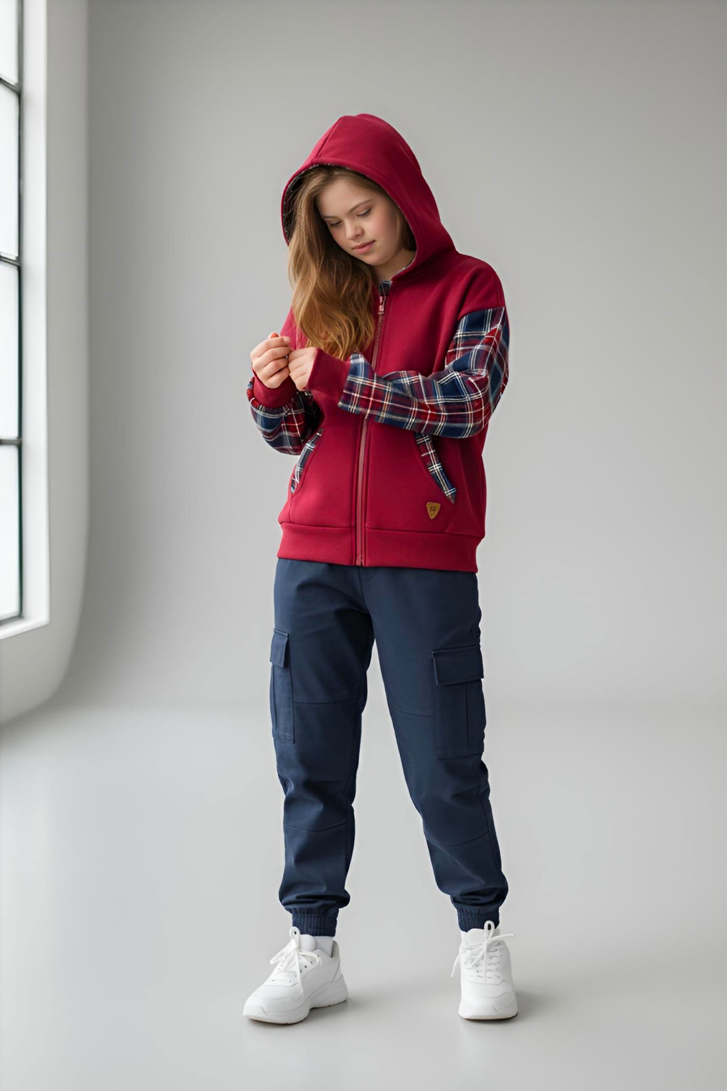 Adaptive Kids Hoodie with Cargo Pocket & Magnetic Zipper for Easy Undressing