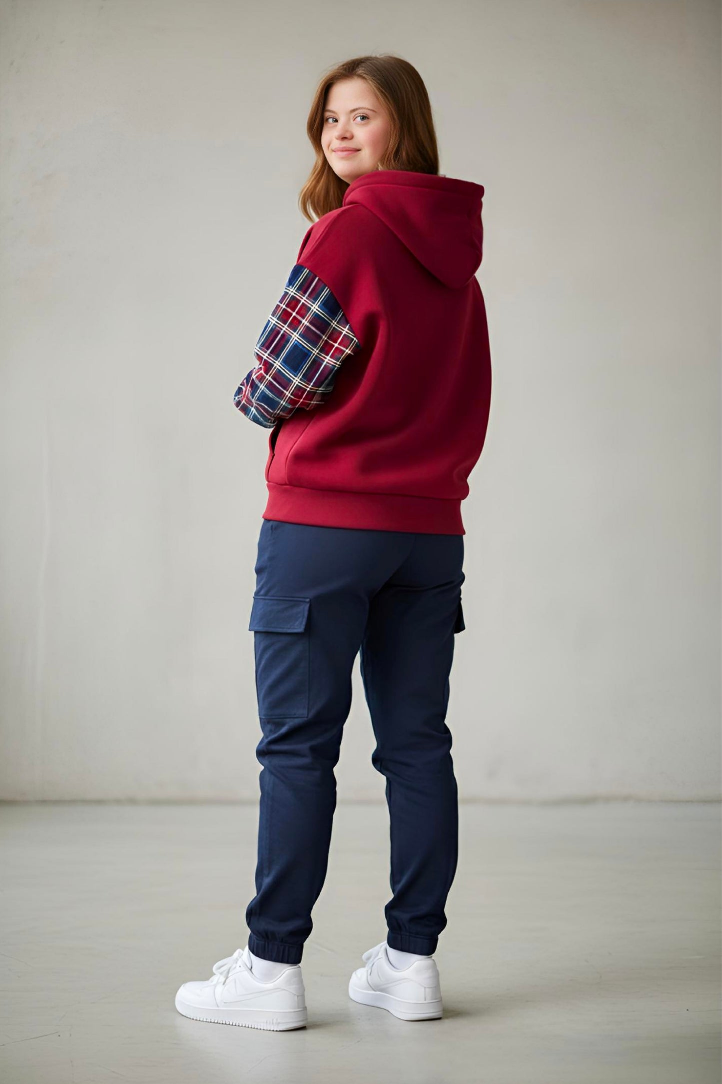 Adaptive Kids Hoodie with Cargo Pocket & Magnetic Zipper for Easy Undressing