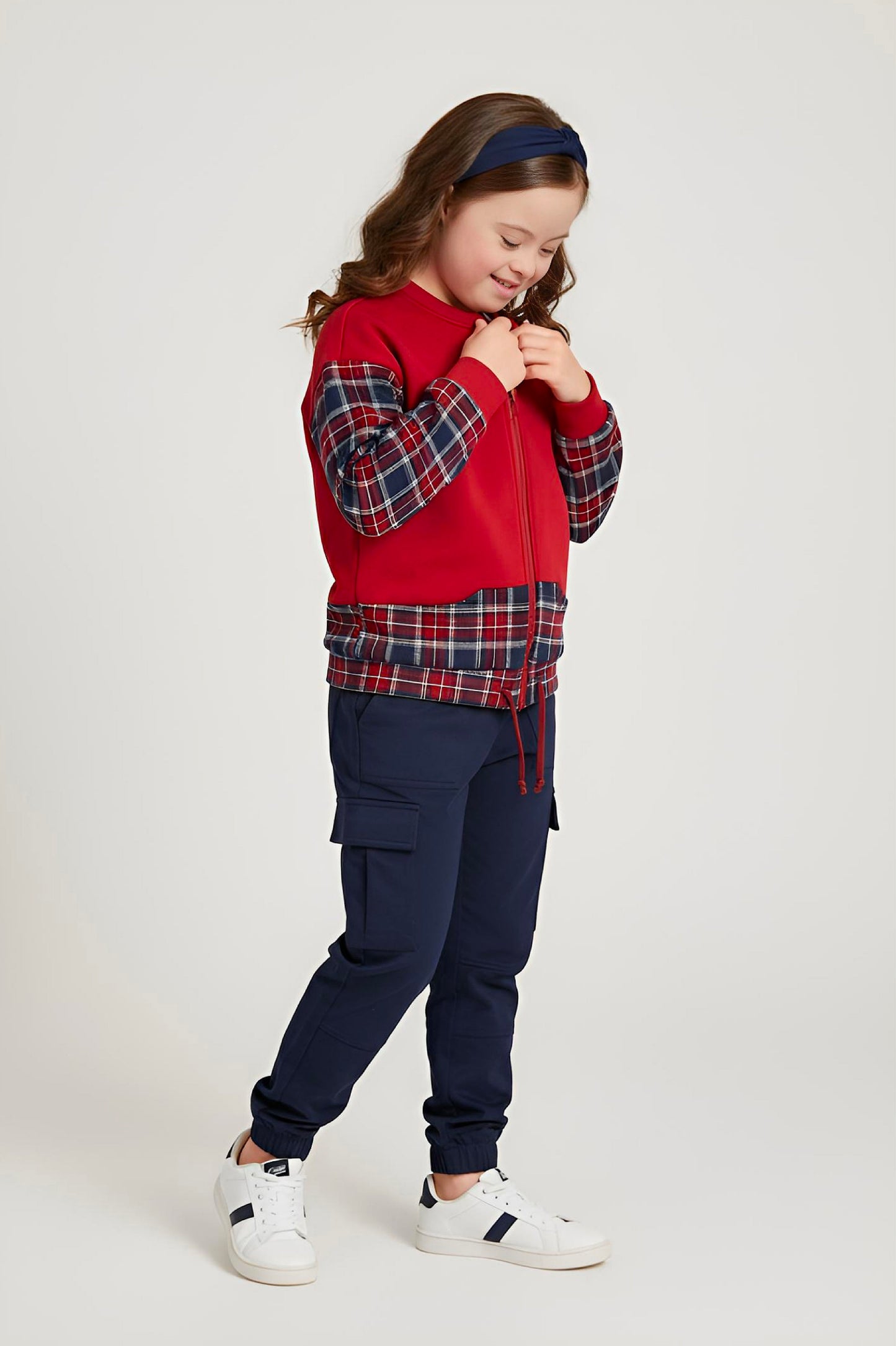 Adaptive Kids Sweatshirt: Magnetic Zipper, Easy-Undressing Sleeves