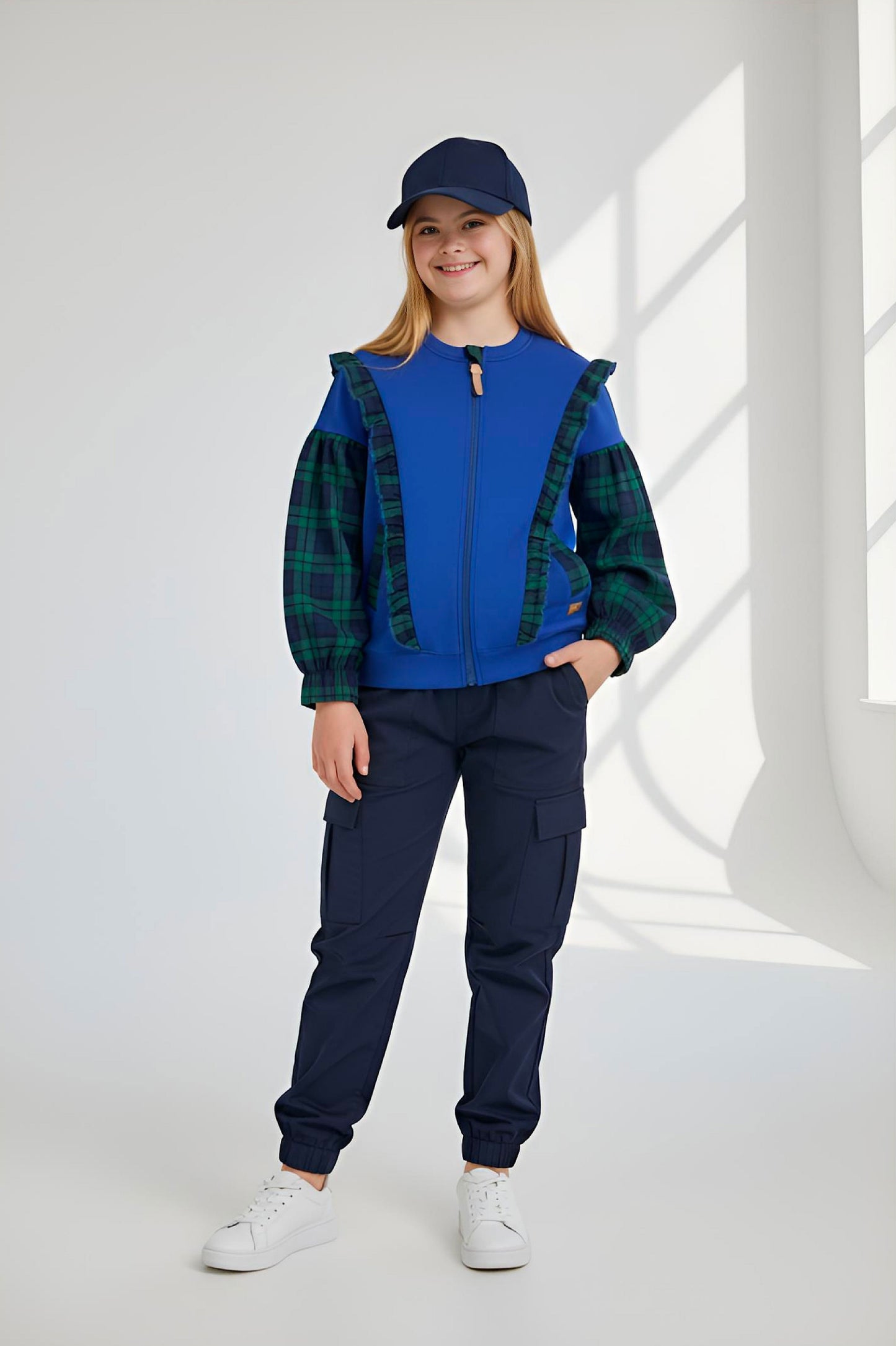 Adaptive Kids Sweatshirt, with Pockets, Magnetic Zipper & Easy-Undressing Sleeves