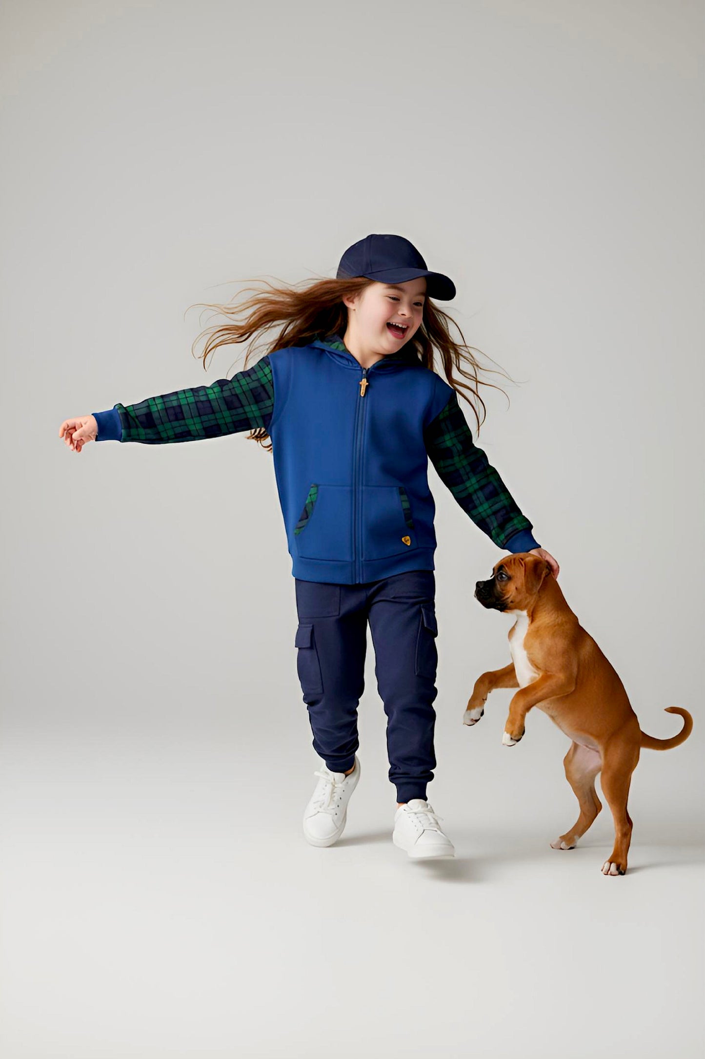 Adaptive Kids Hoodie with Cargo Pocket & Magnetic Zipper for Easy Undressing