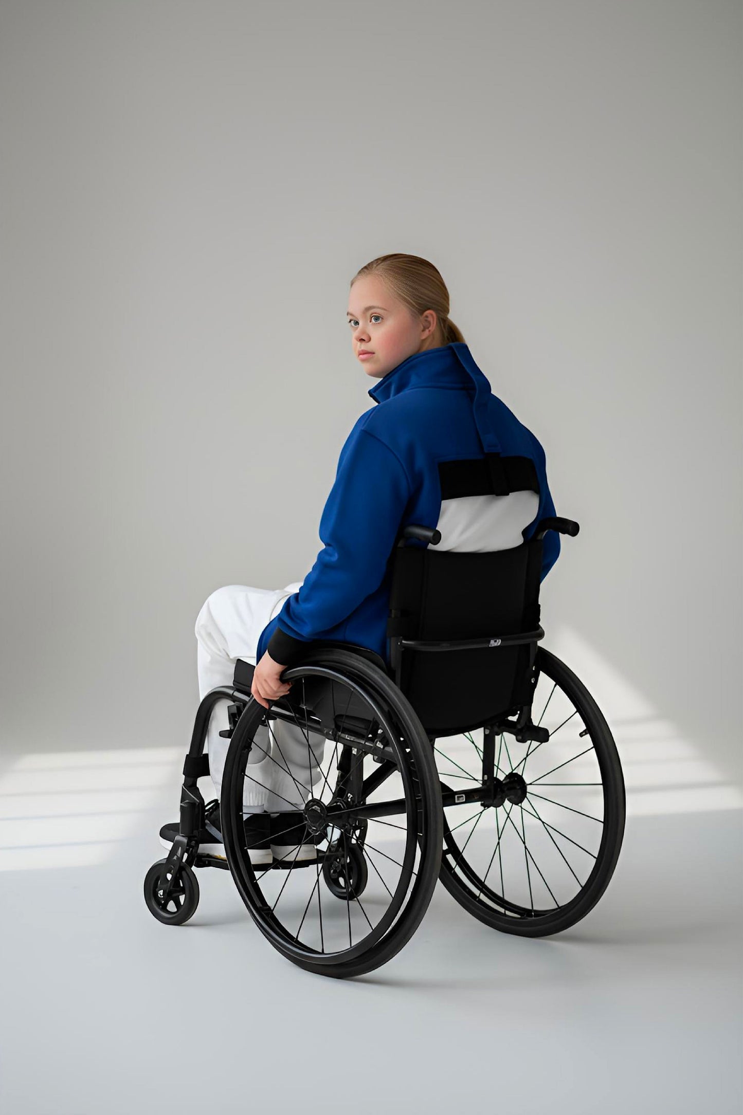 Adaptive Kids Jacket: Front Zipper, Back Flip-Flap Velcro, Easy-Undressing Sleeves