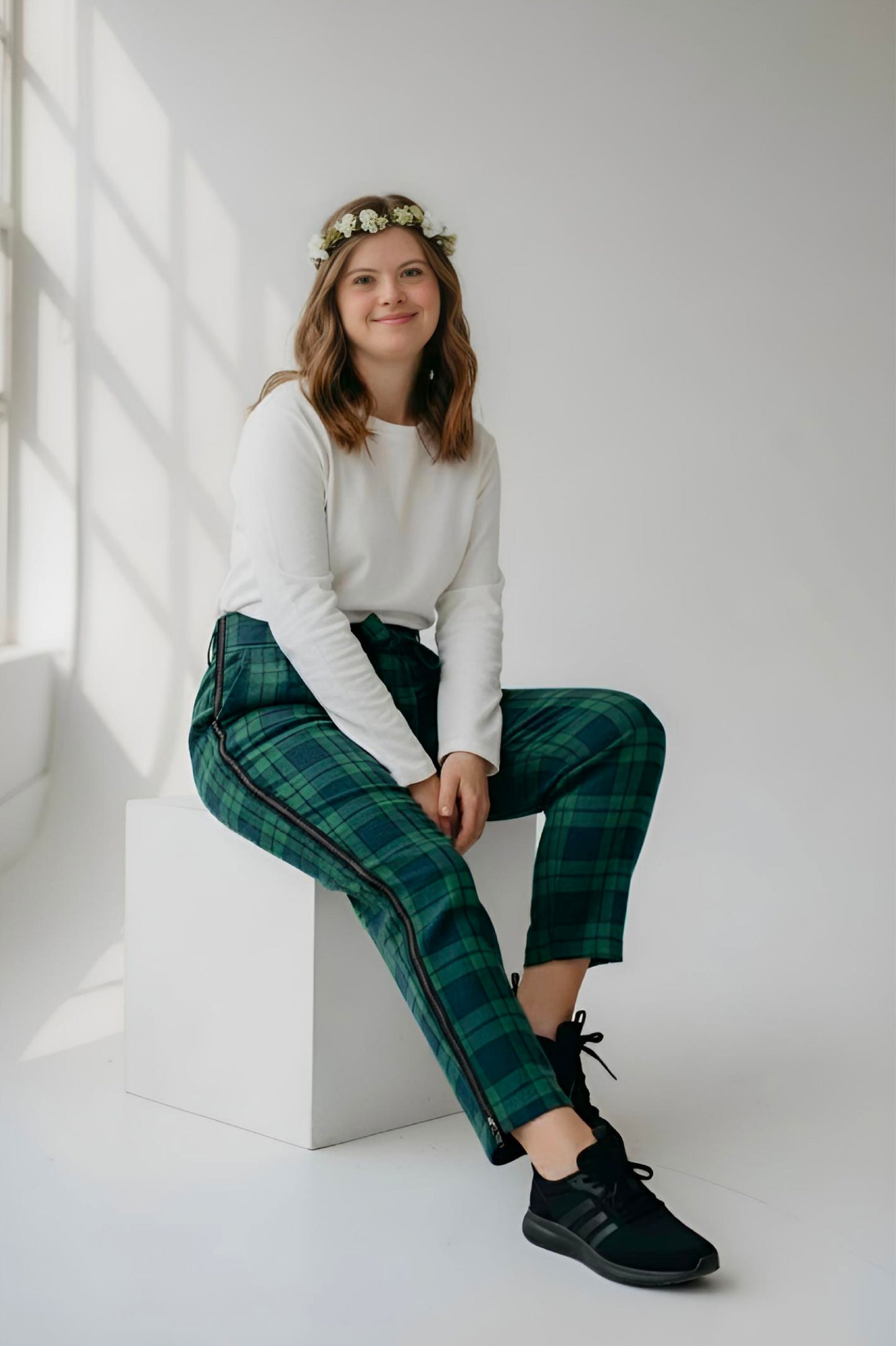 Adaptive Kids Stretch Pants: Elastic Waistband, Full Side Zipper for Easy Undressing