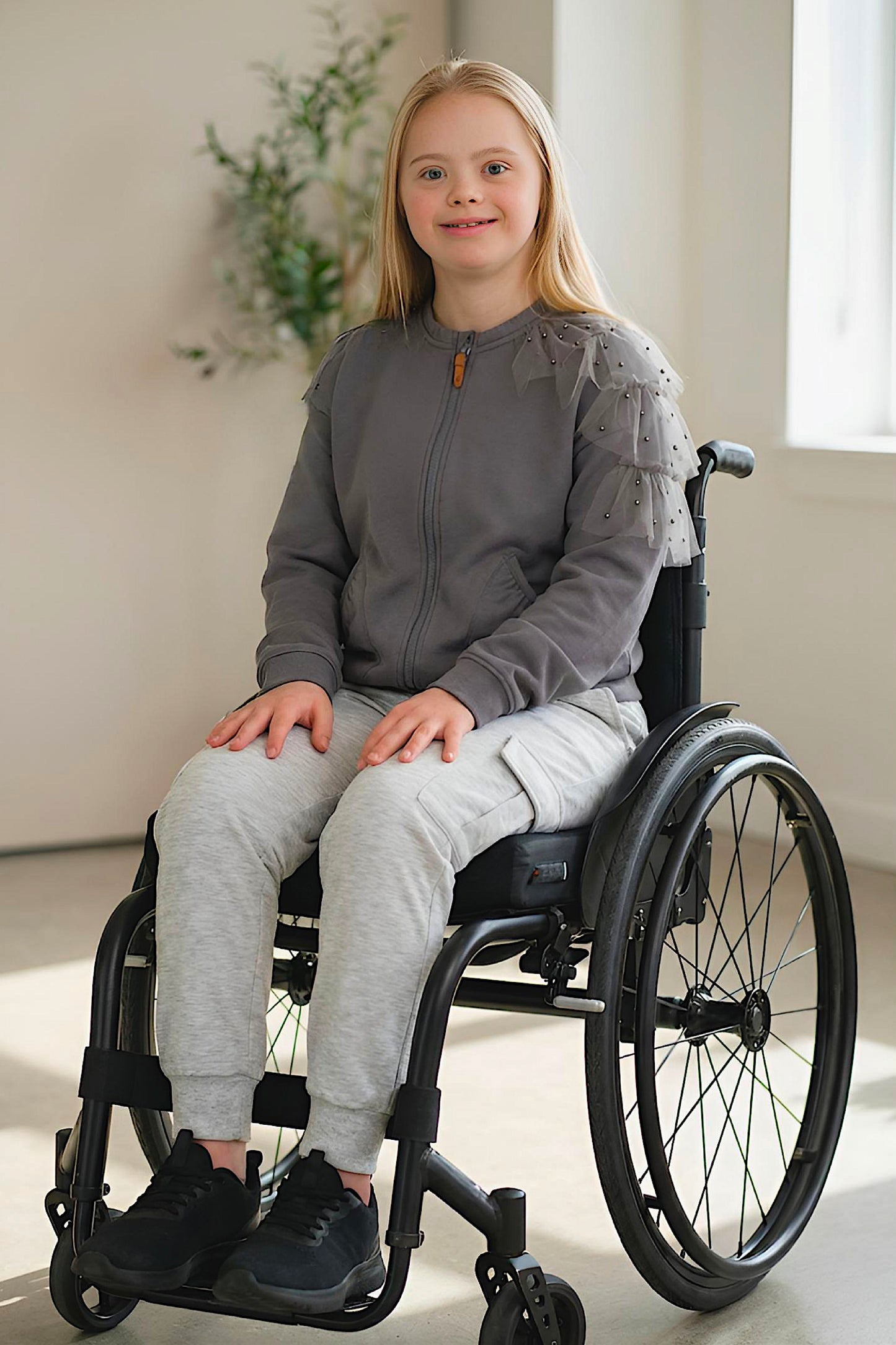 Adaptive Kids Dolman Sleeve Sweatshirt, with Magnetic Zipper & Sleeve Easy Undressing