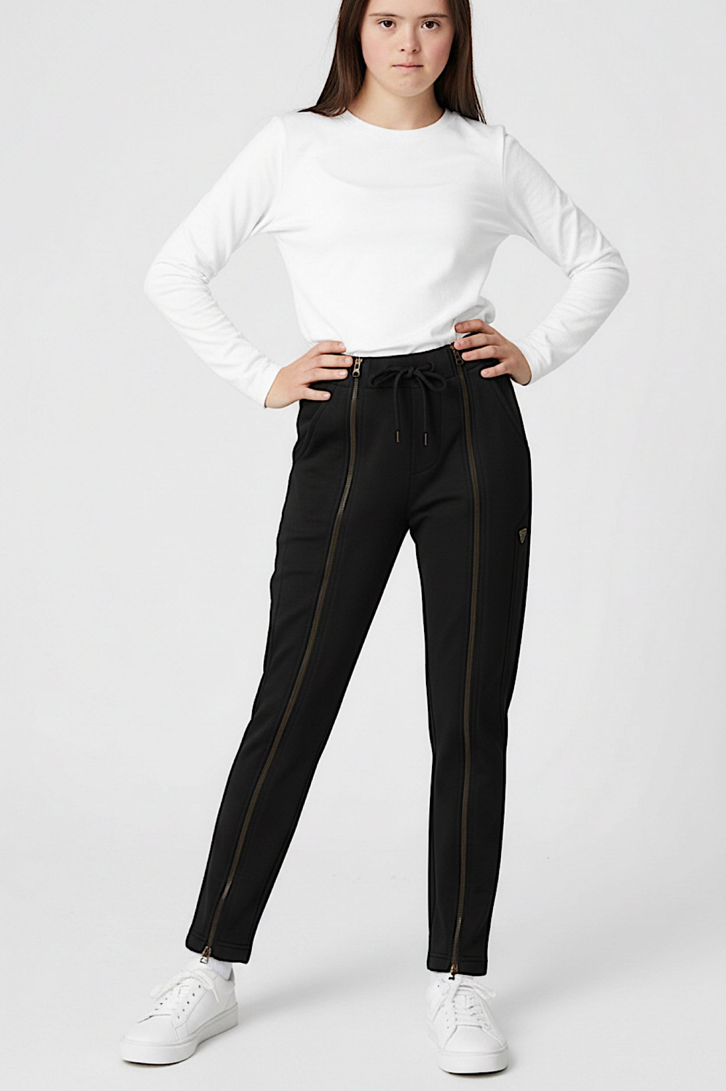 Adaptive Kids Sweatpants with Full-Leg Zippers for Easy Undressing